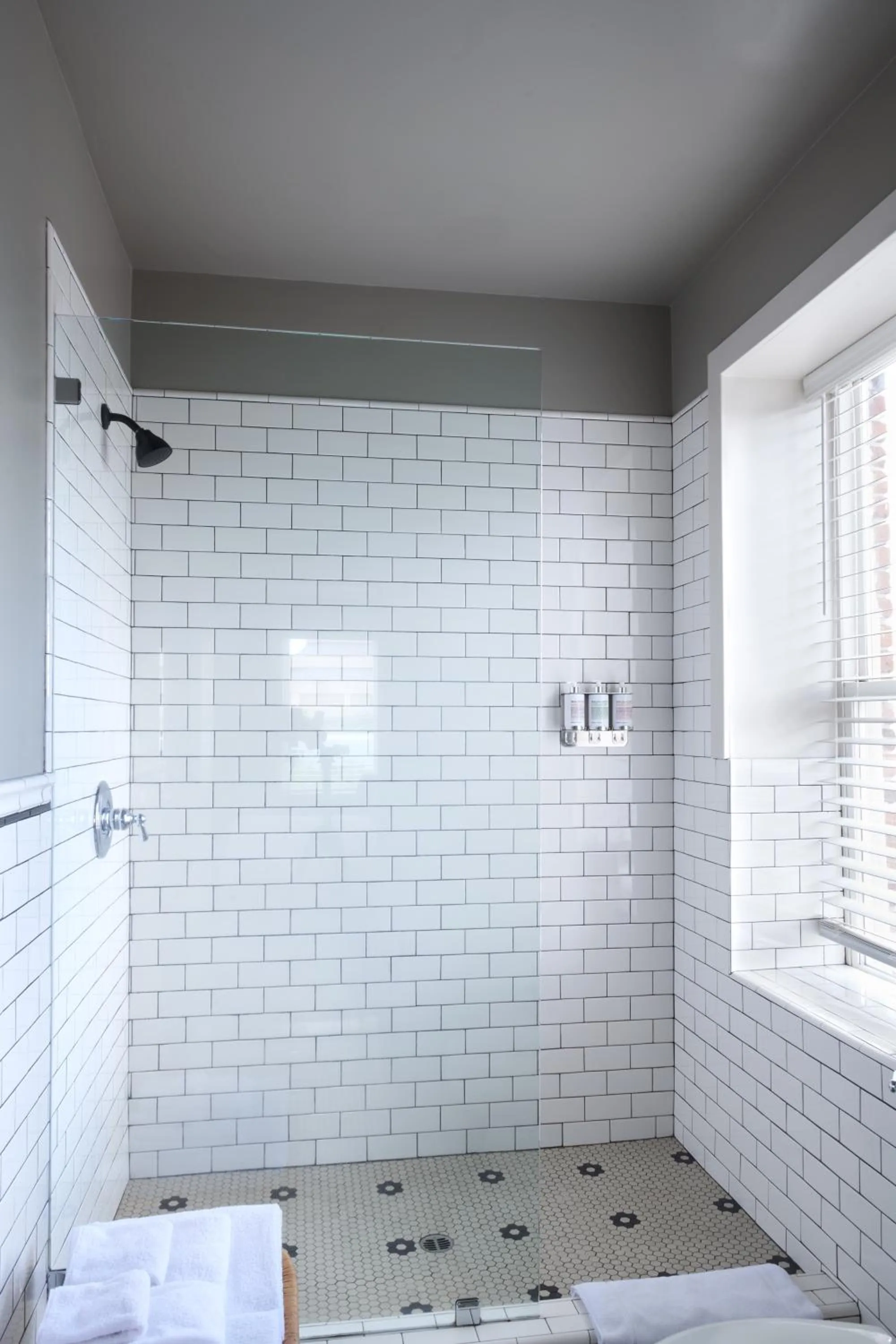 Shower in The Jesse Hotel & Bar