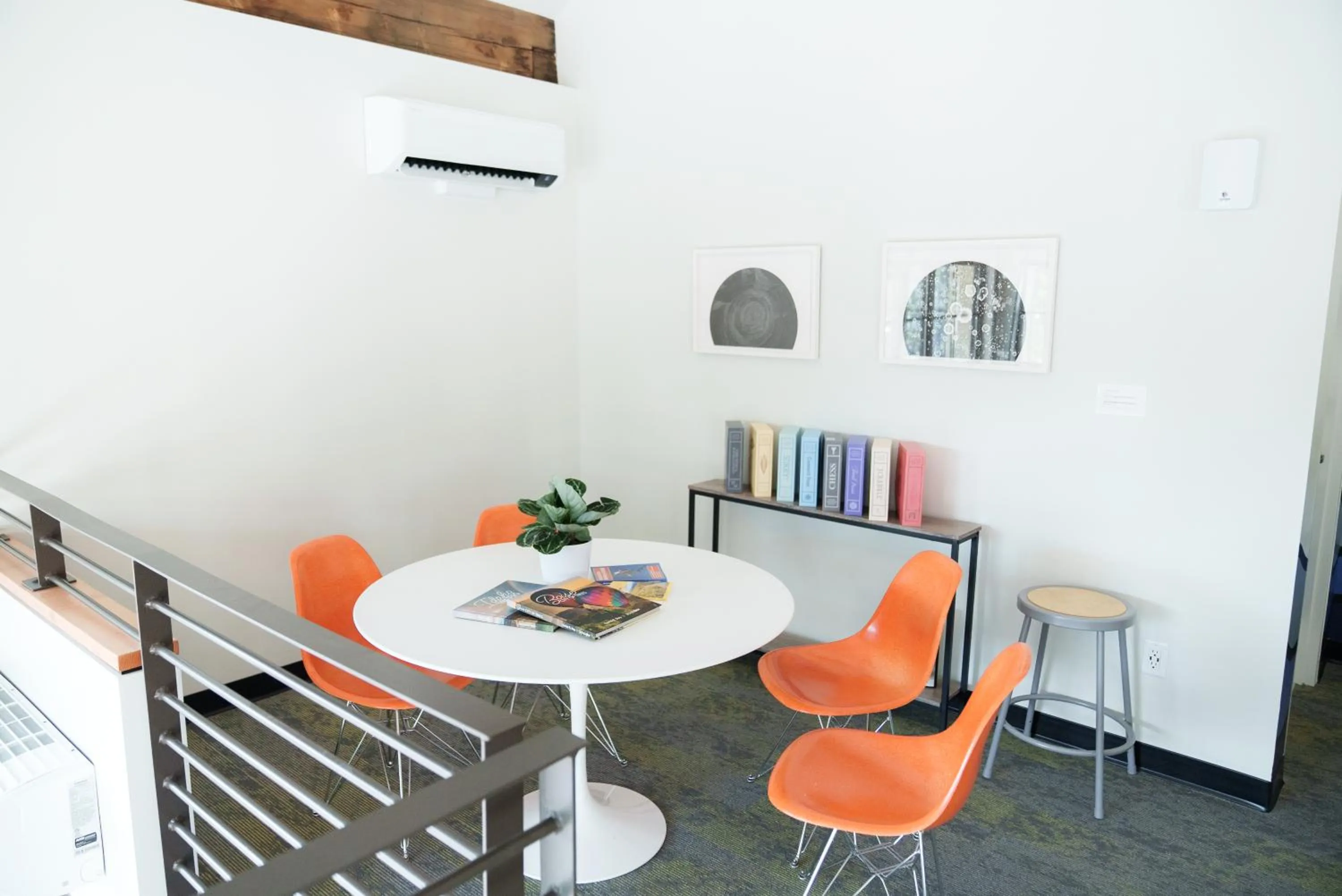 Lobby or reception in The SPARROW