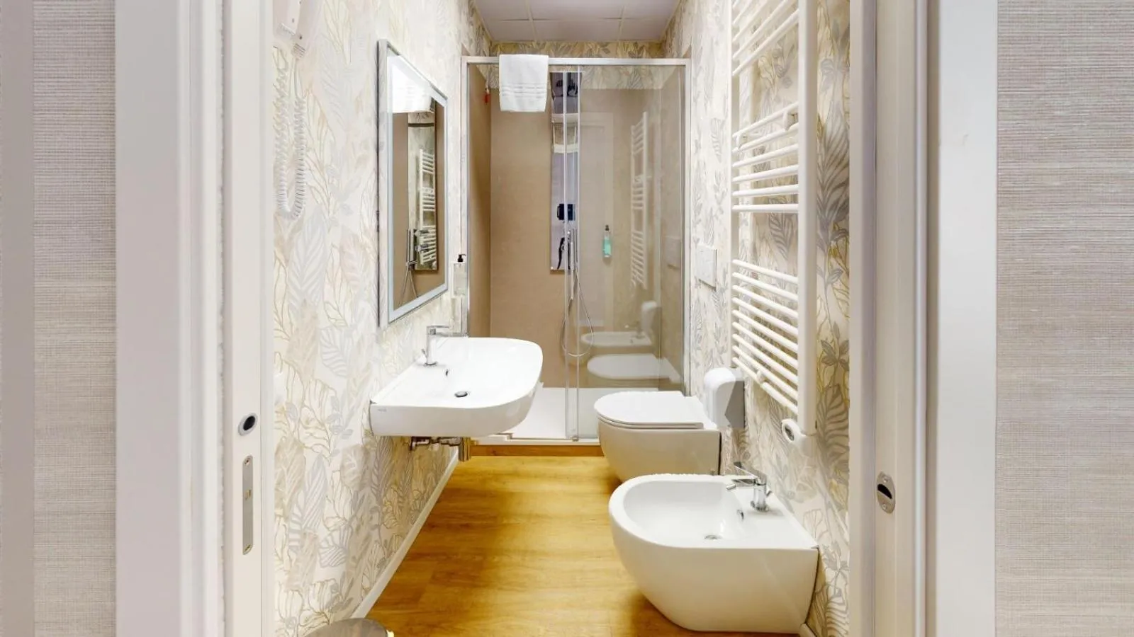 ROME'S GLORIA HOTEL