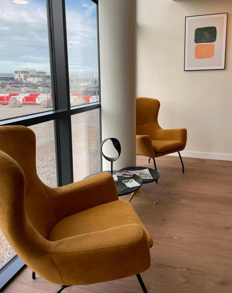 Lobby or reception in Zenao Appart'hôtels Boulogne-sur-Mer - La Rose des Vents