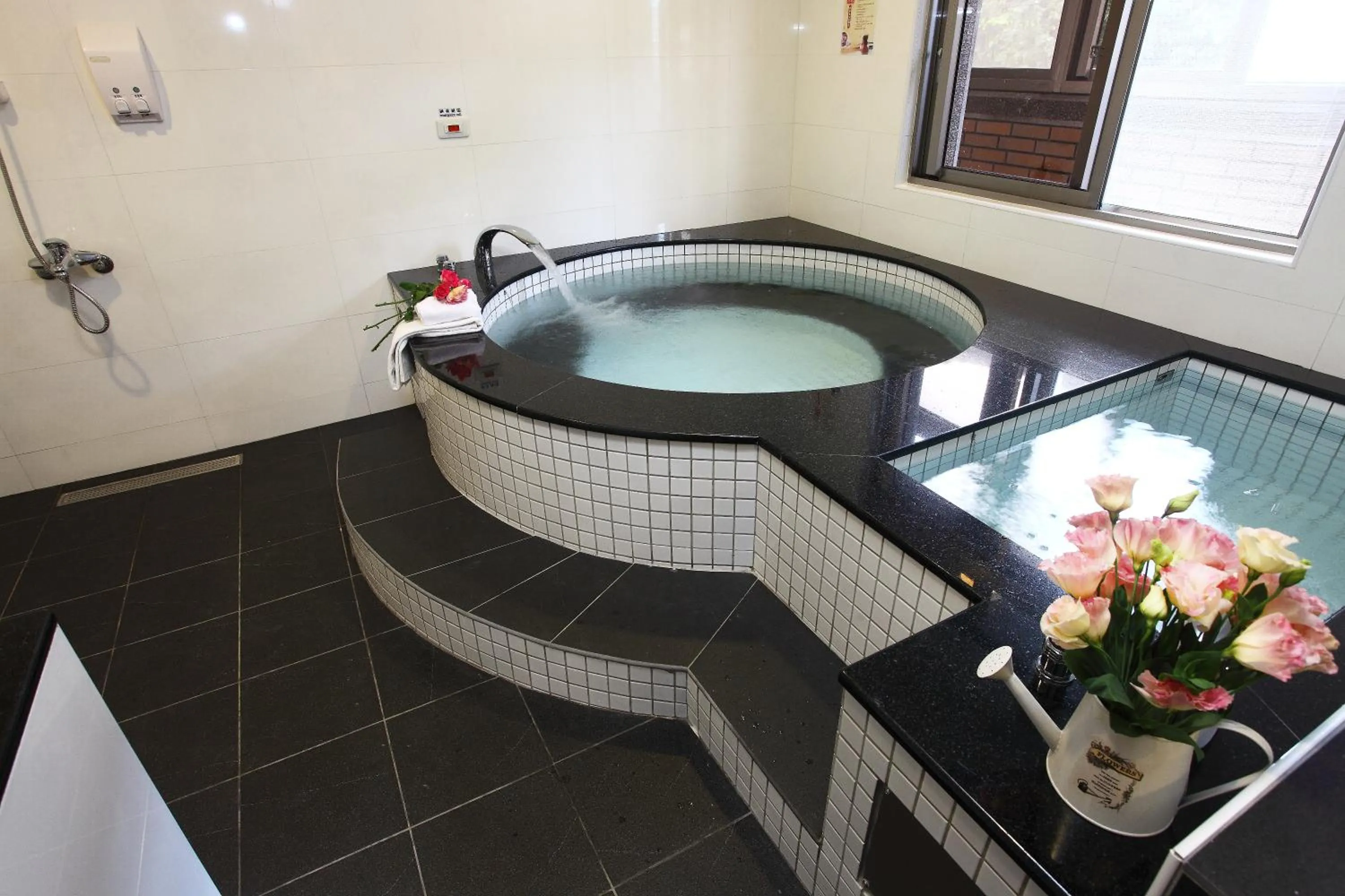 Bathroom in Hotspring World Wulai