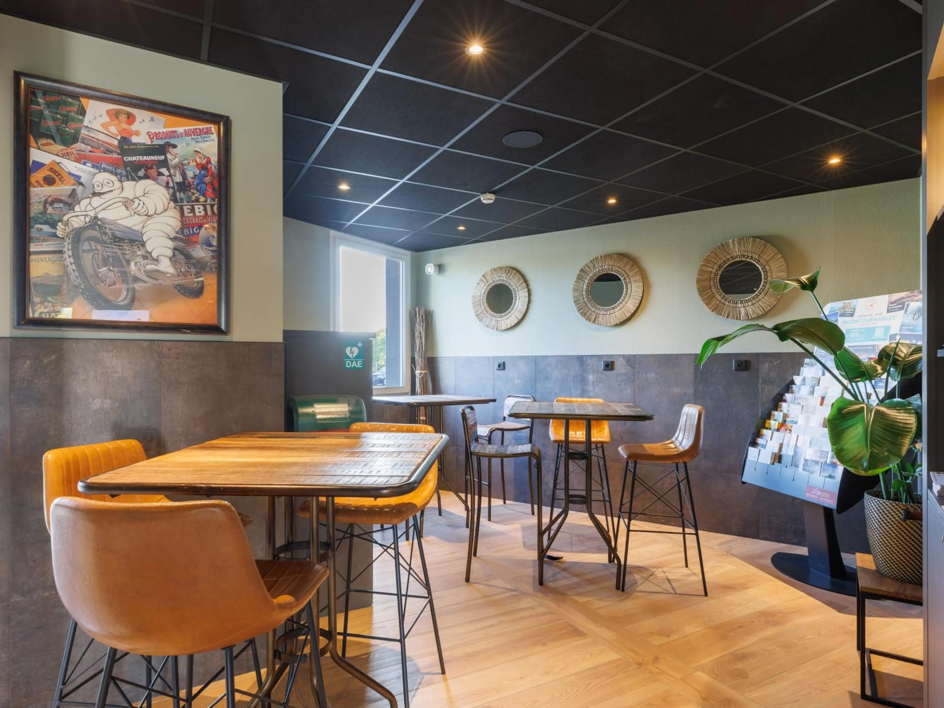 Seating area in B&B HOTEL Clermont-Ferrand Nord Riom