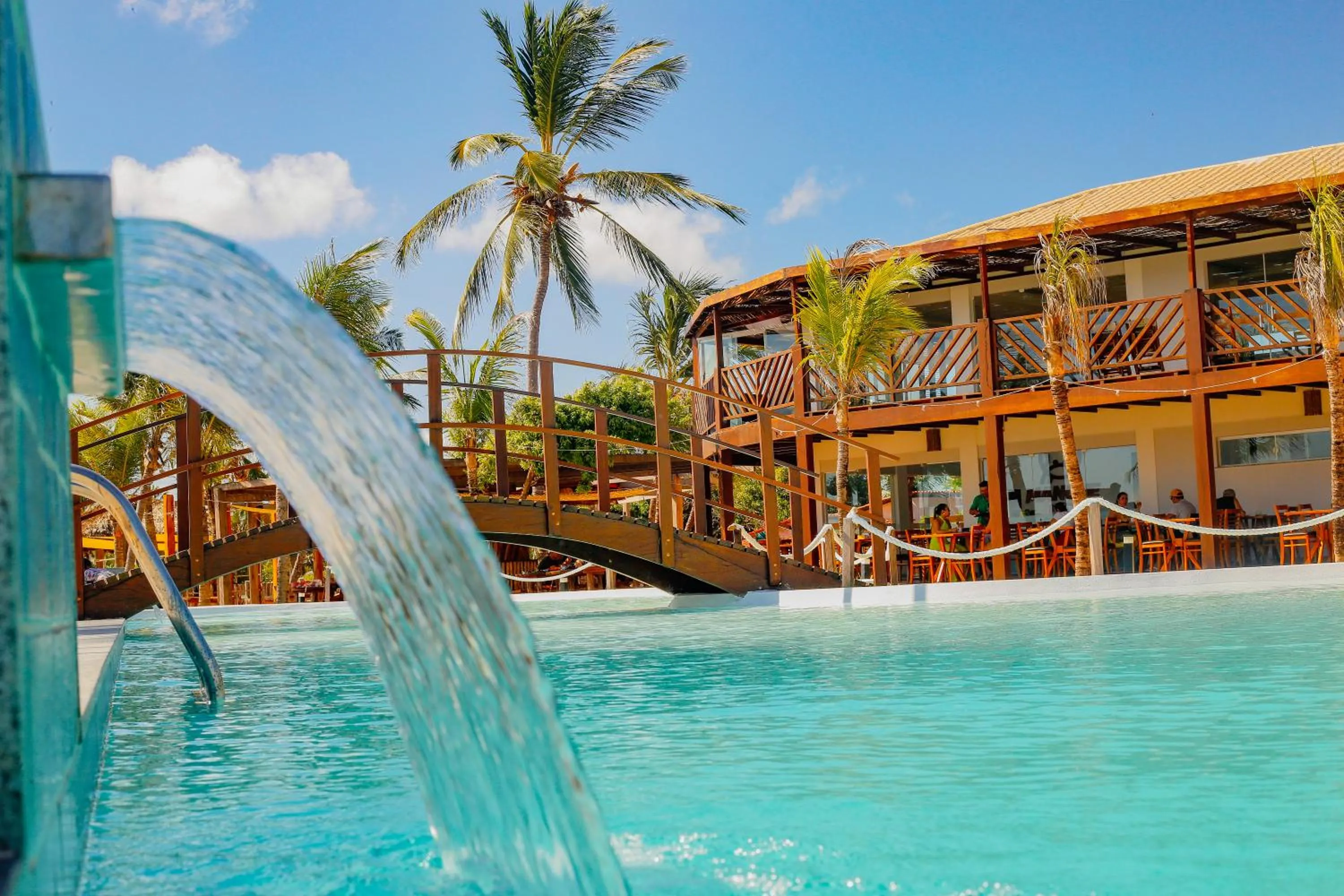 Swimming pool in Oiti Beach Resort Tutoia