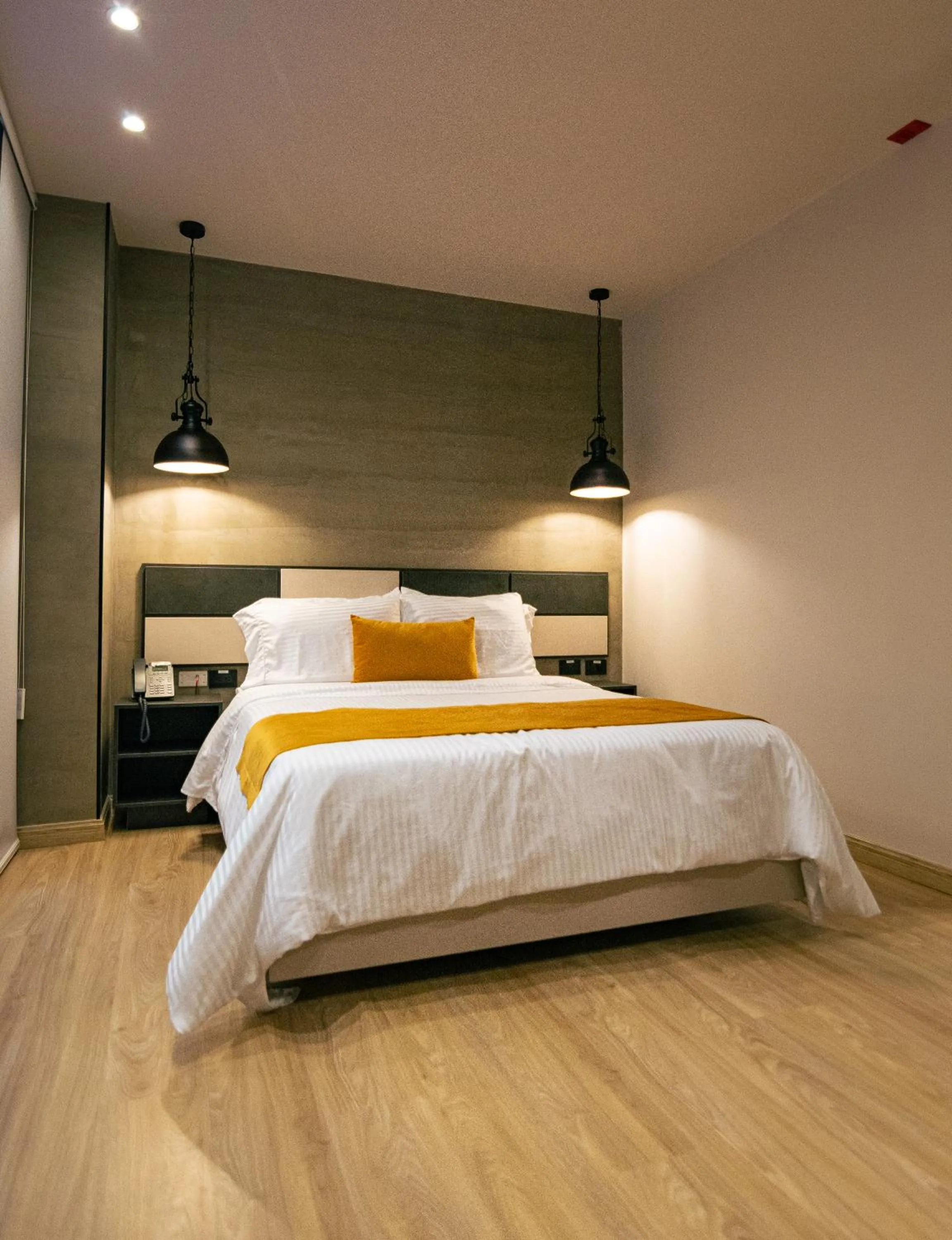 Bed in Balmoral Plaza Hotel