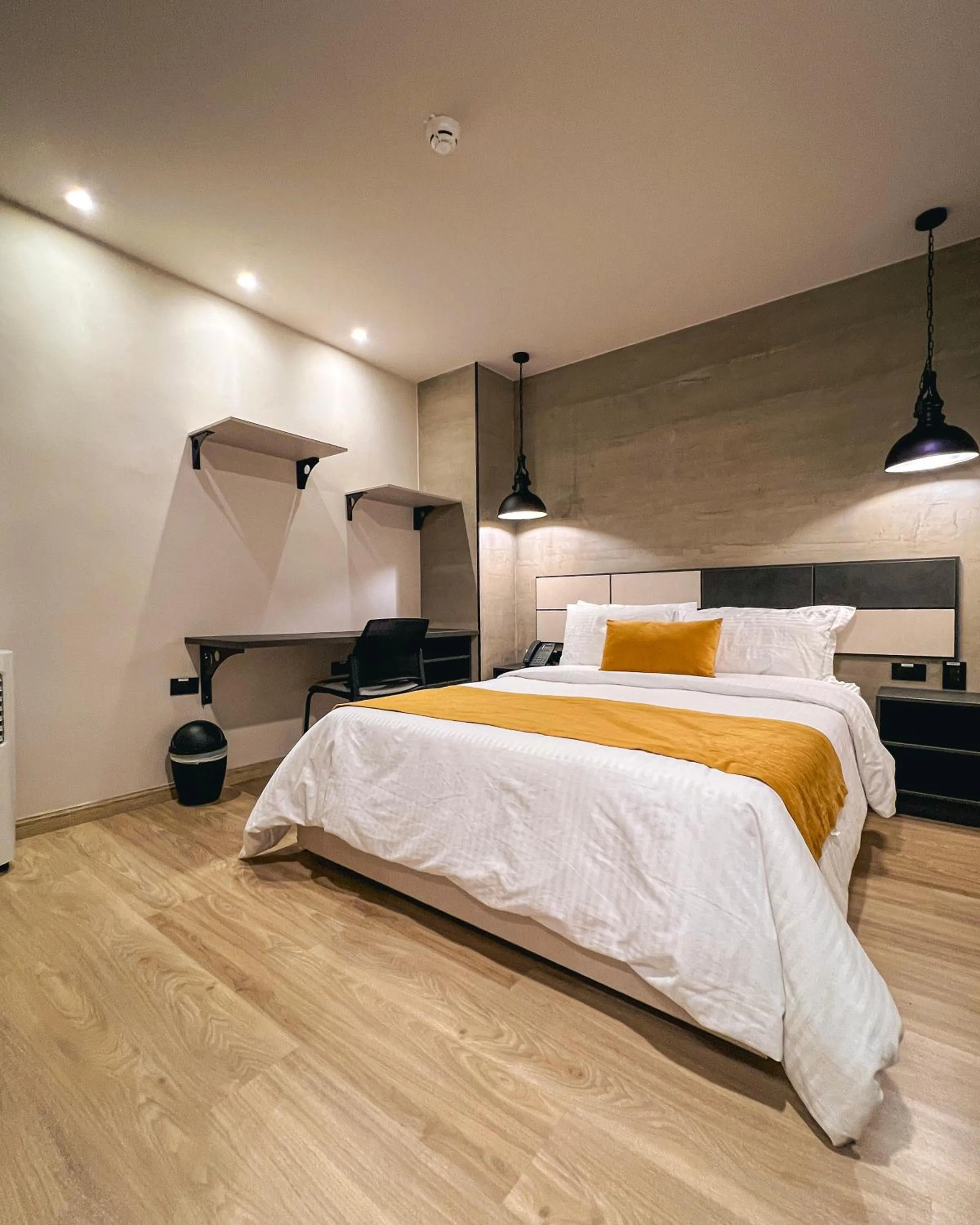 Bed in Balmoral Plaza Hotel