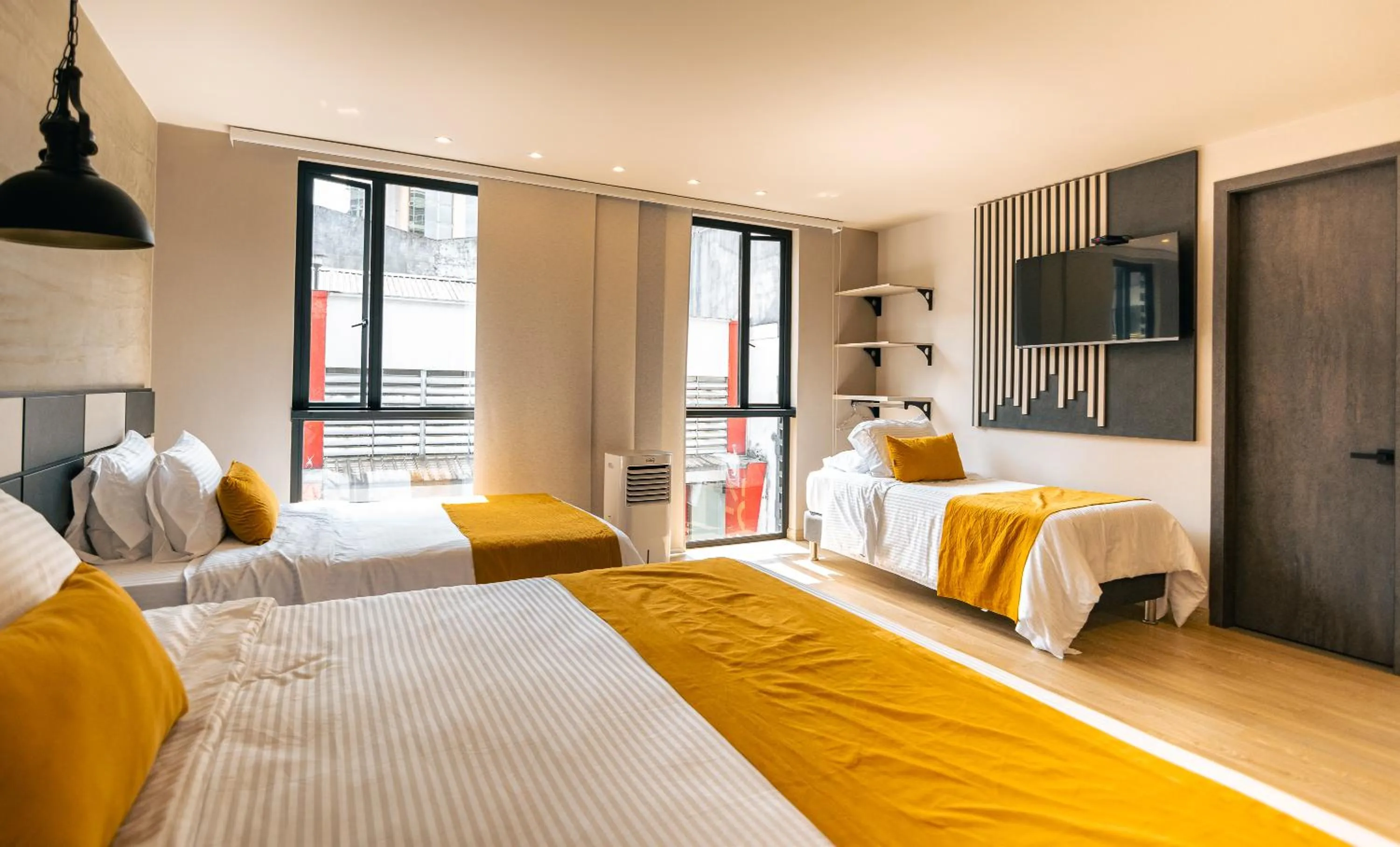 Bed in Balmoral Plaza Hotel