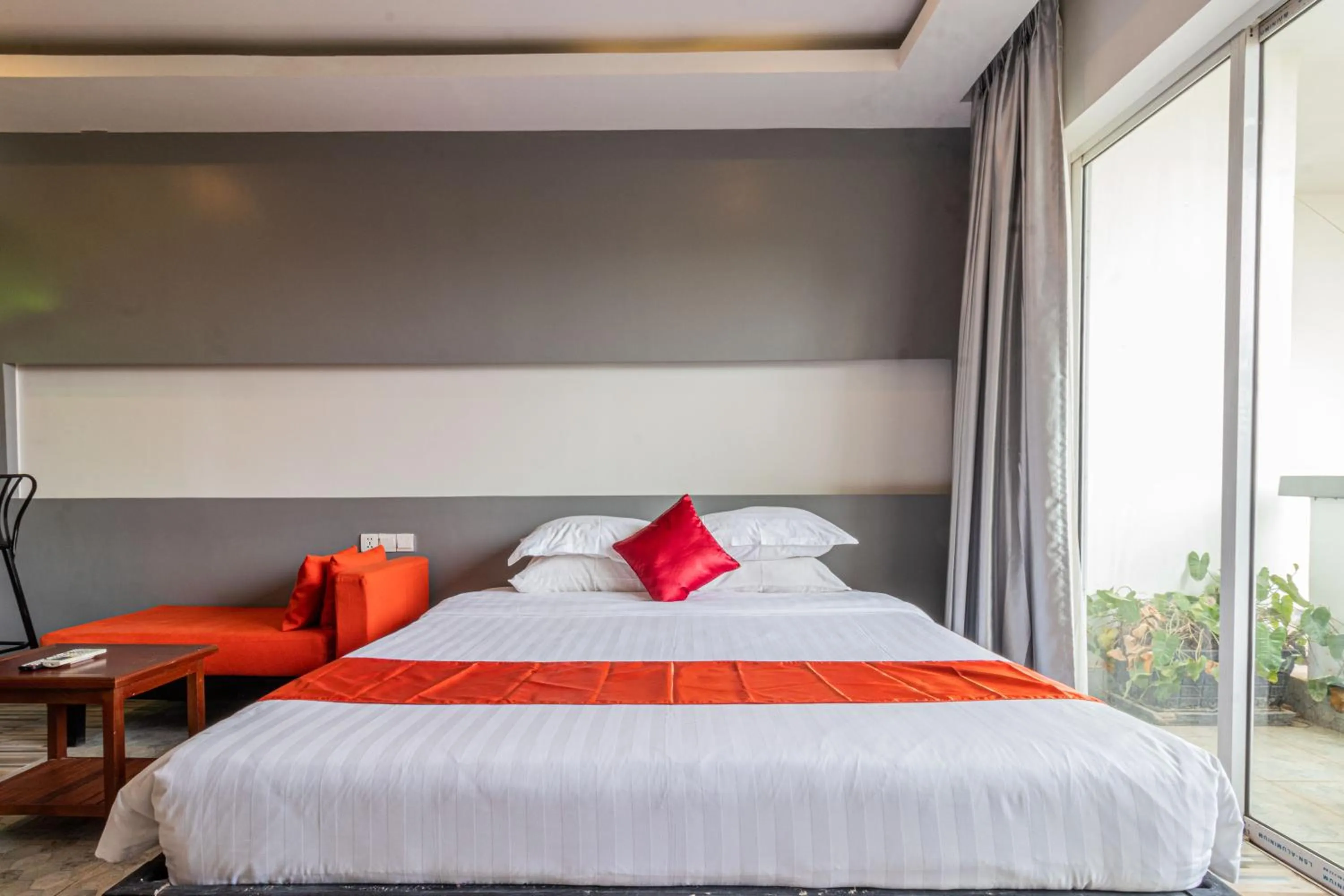 Bed in Angkor Sweet Night Hotel