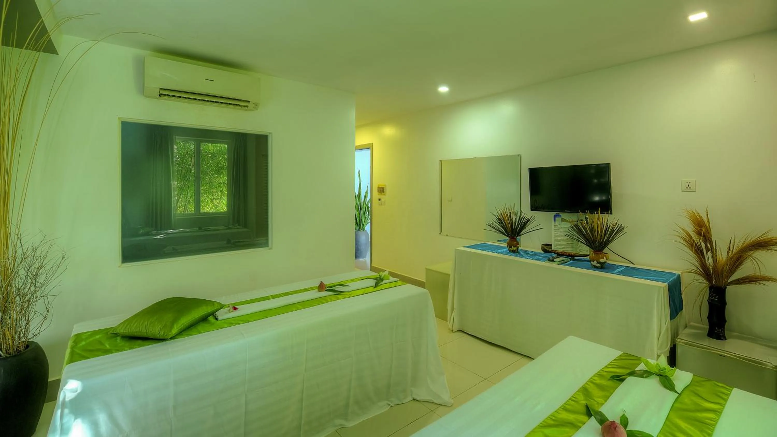 Activities, Bed in Angkor Sweet Night Hotel