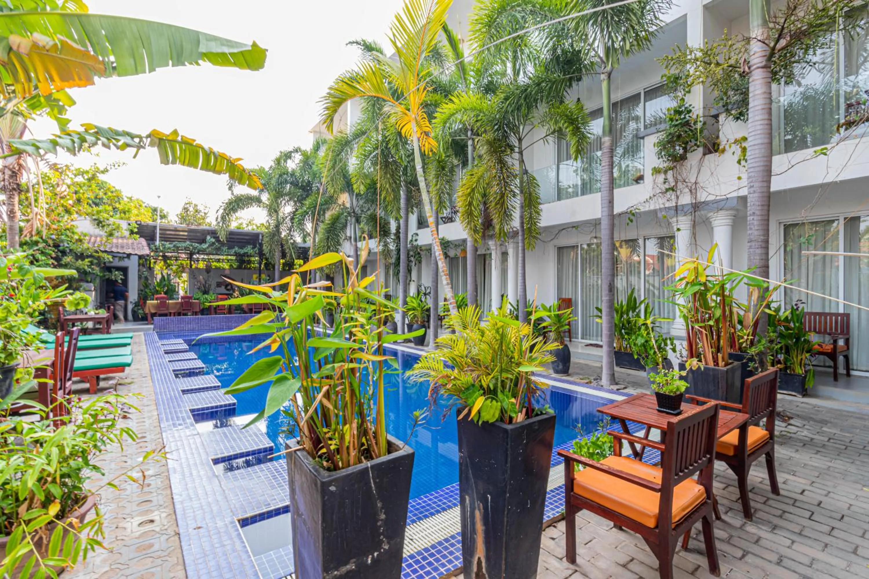 Swimming pool in Angkor Sweet Night Hotel