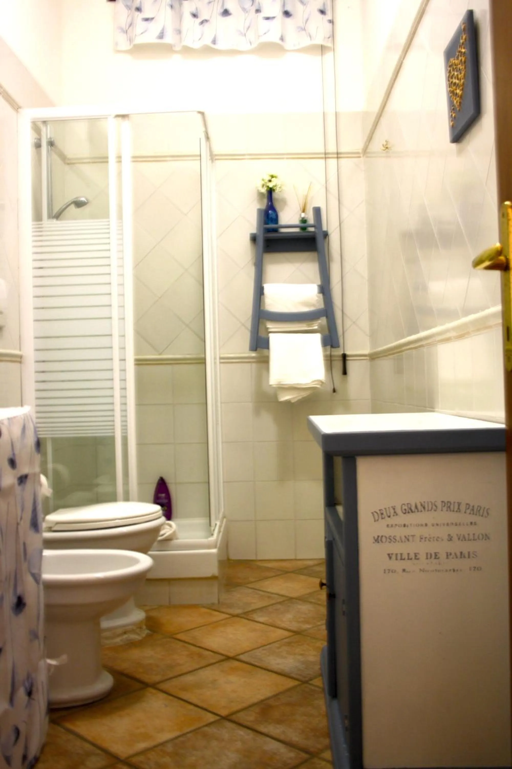 Shower in B&B Millennium