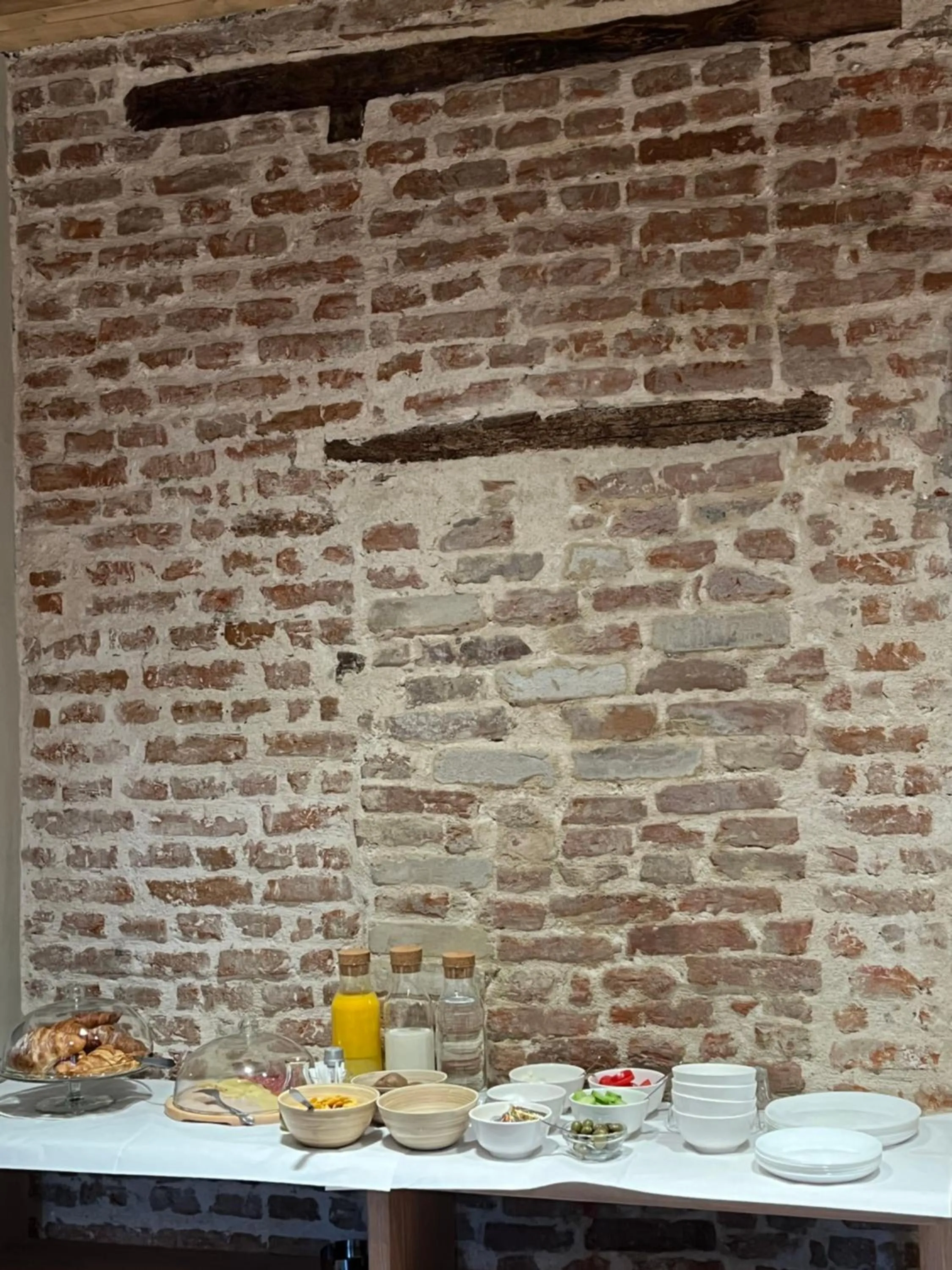 Food and drinks in Faces & Places Boutique Hotel