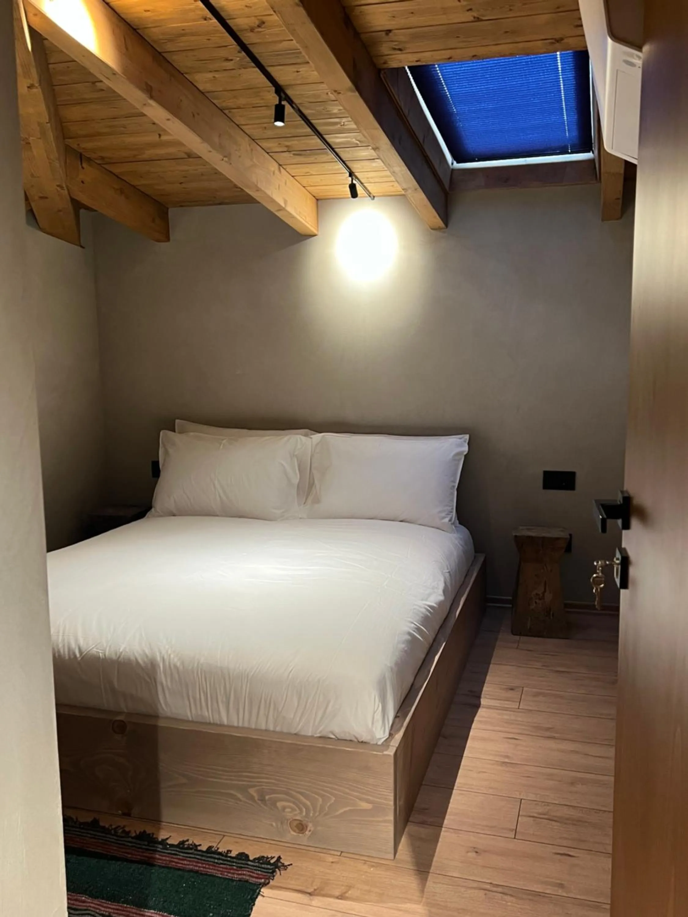 Bed in Faces & Places Boutique Hotel