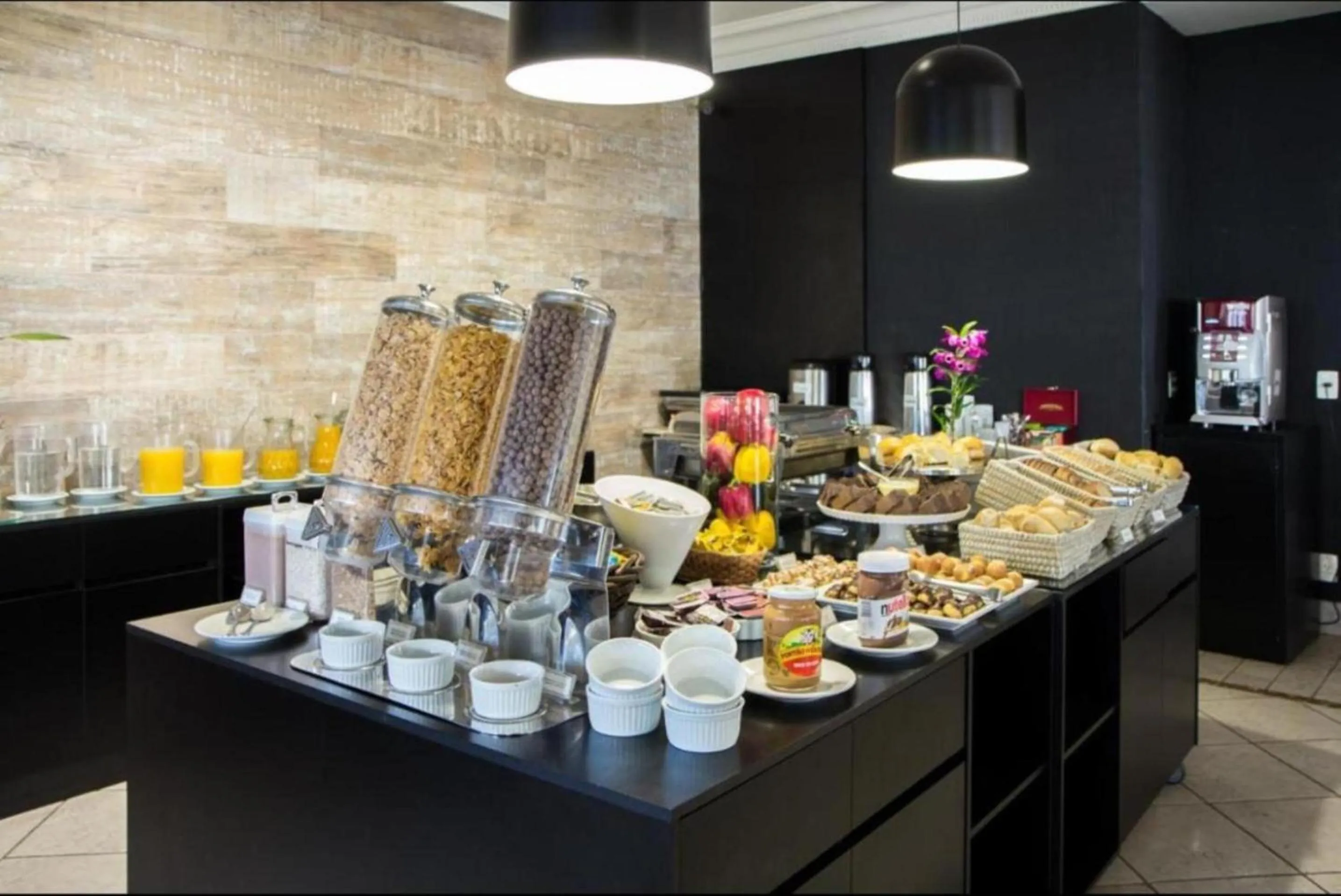 Breakfast in You Stay at Vila Olimpia - The World