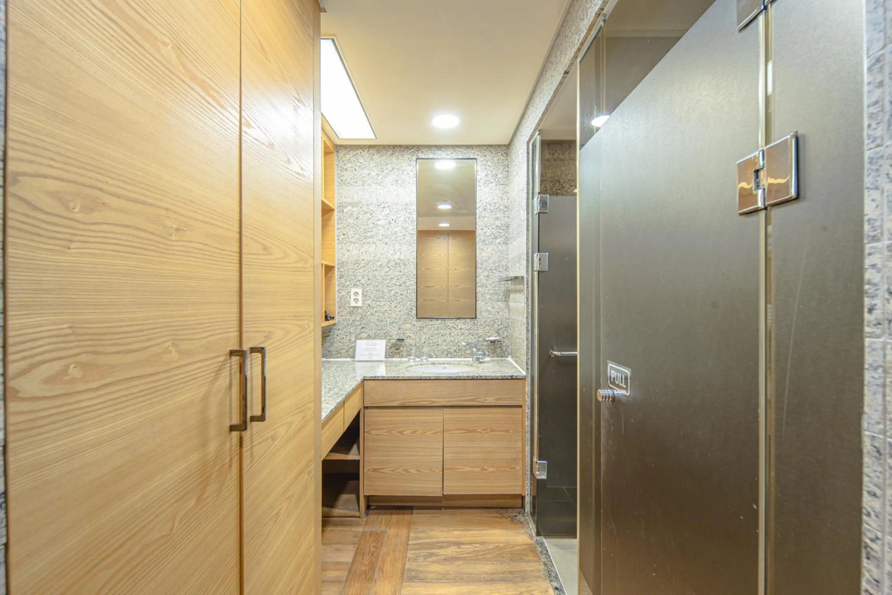 From H Oceanpalace Hotel Jeju