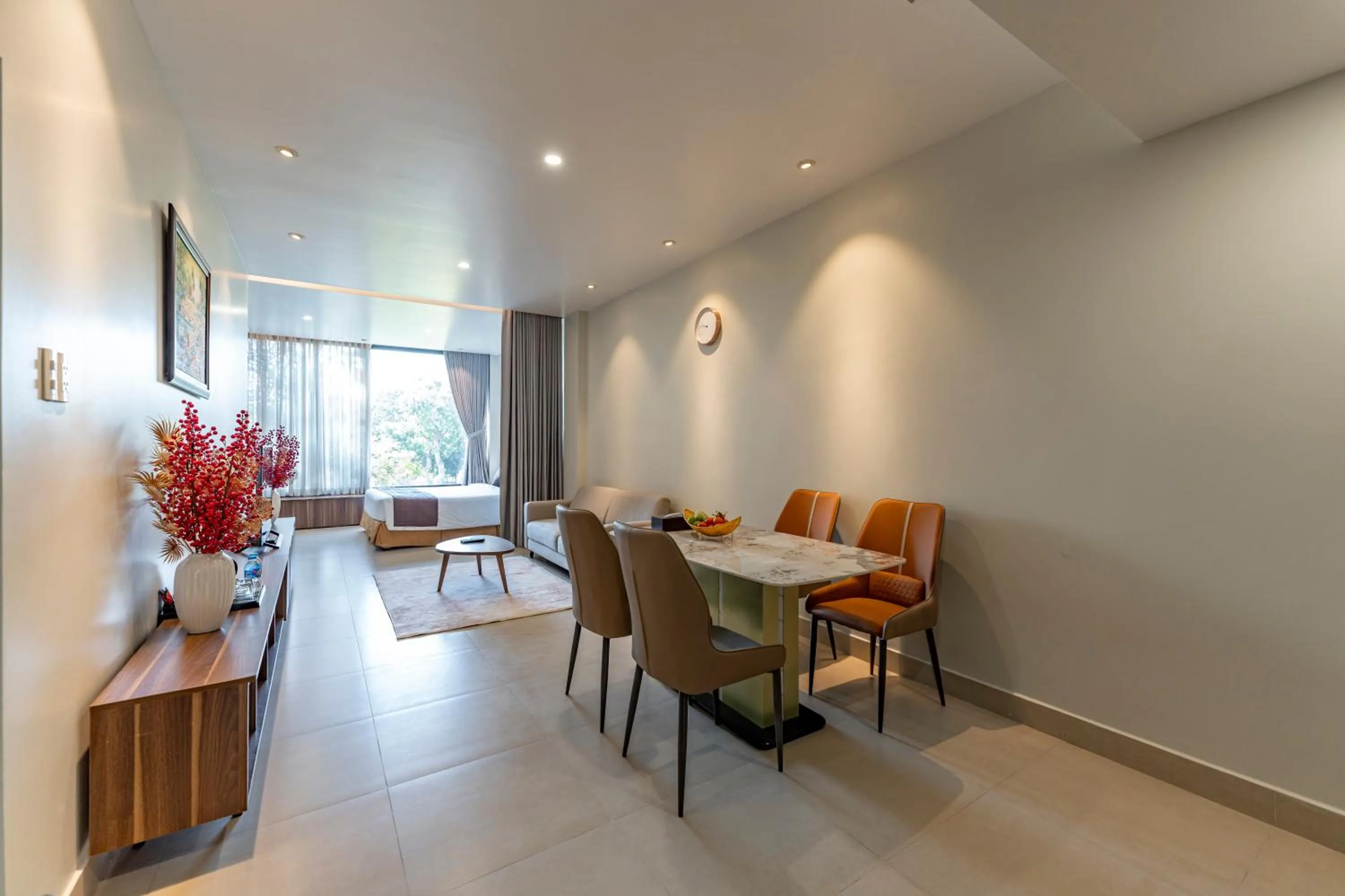 Seating area in Thanh Long Hotel - Apartment