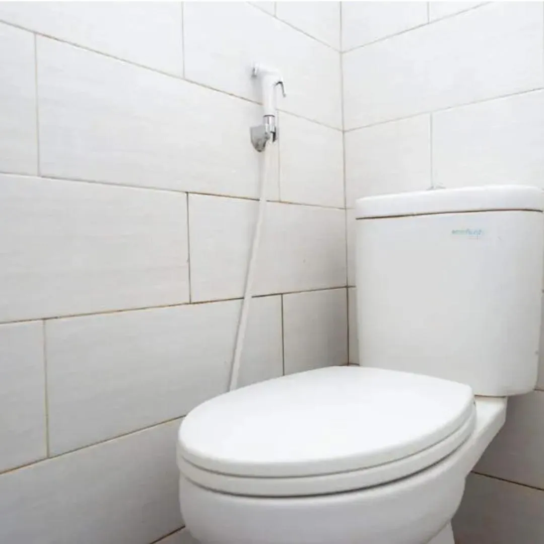 Toilet in Capital Hotel Makassar