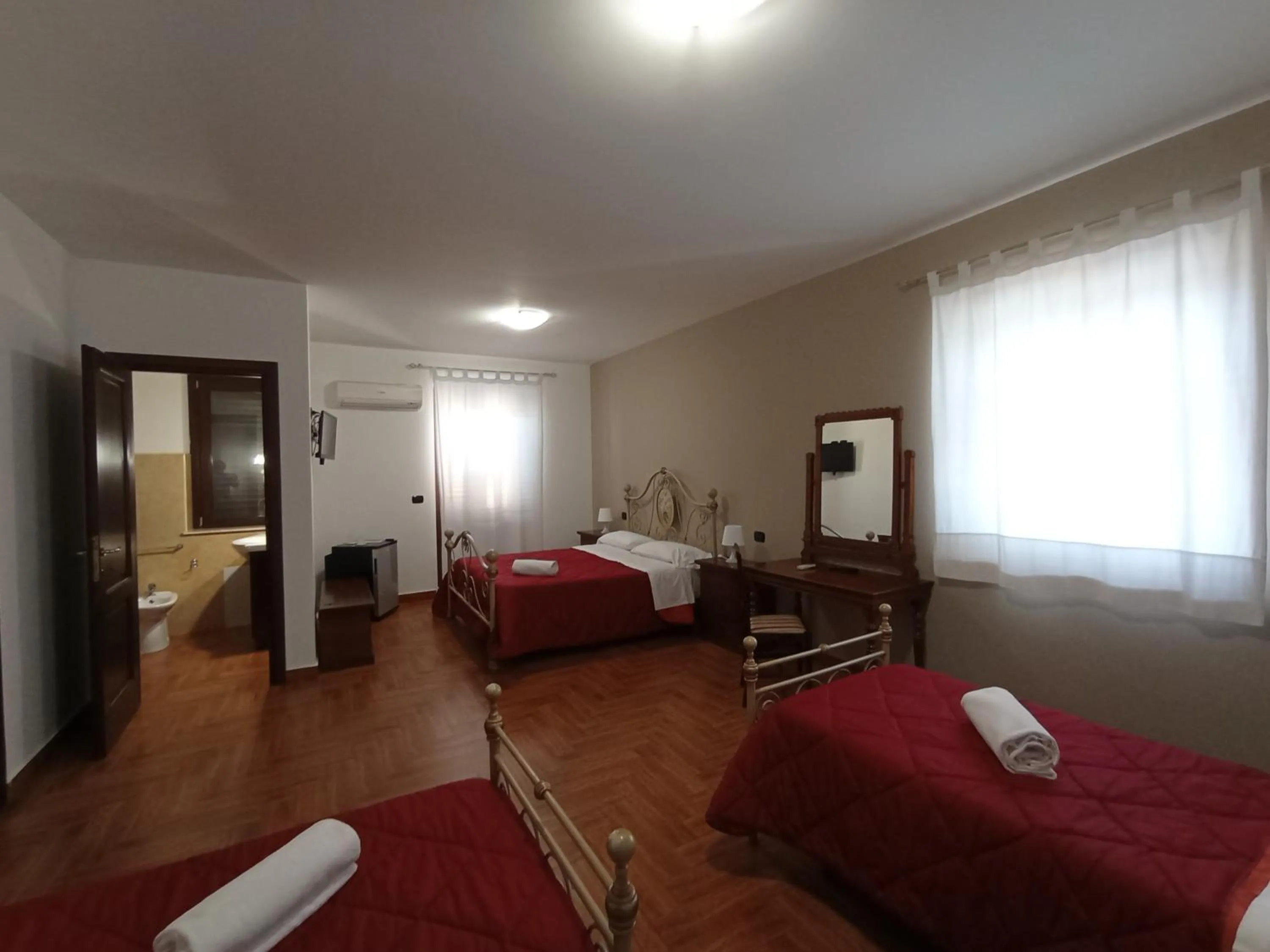 Photo of the whole room, Bed in Città Dei Templi GuestHouse