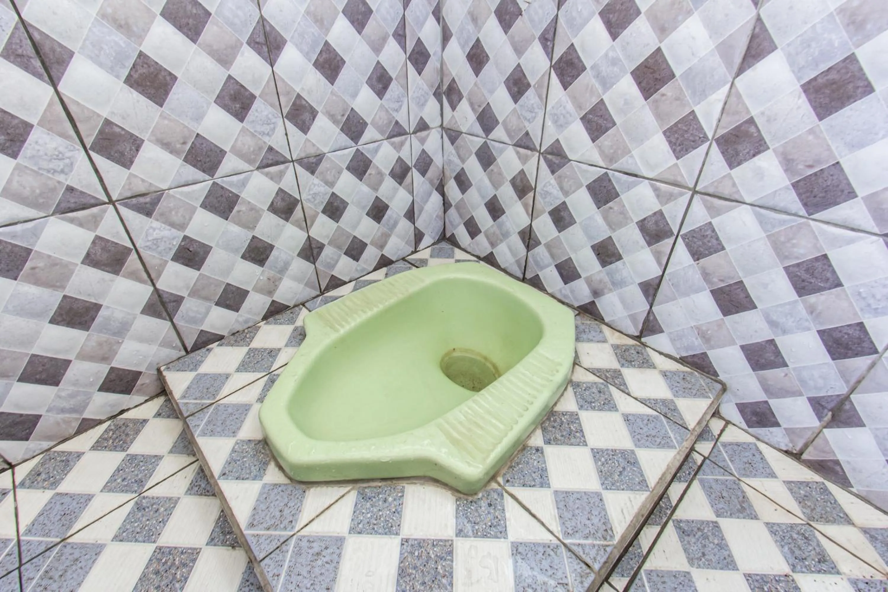 Bathroom in Hotel O Penginapan Mekar Sari Near PT. Lombok Menara Energygas