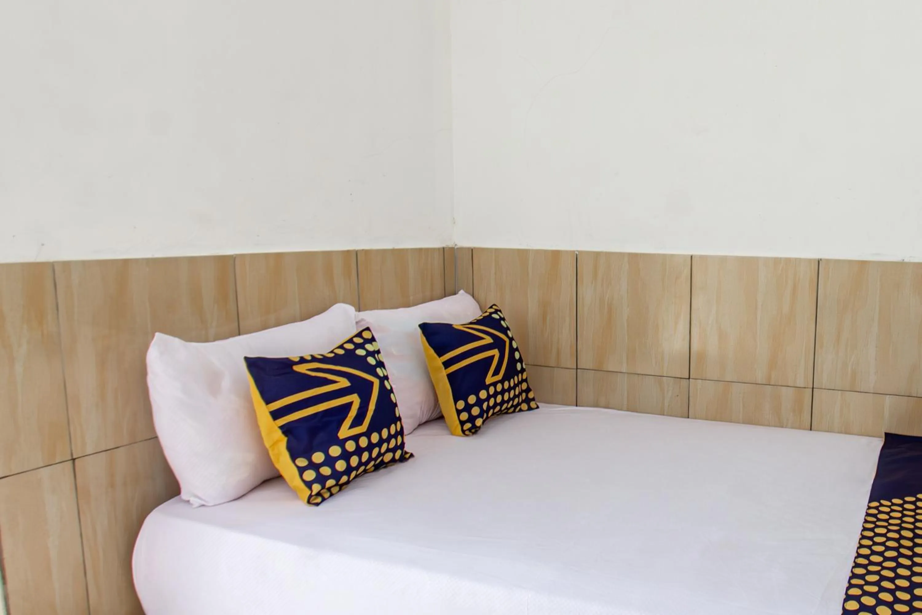 Bedroom, Bed in Hotel O Penginapan Mekar Sari Near PT. Lombok Menara Energygas