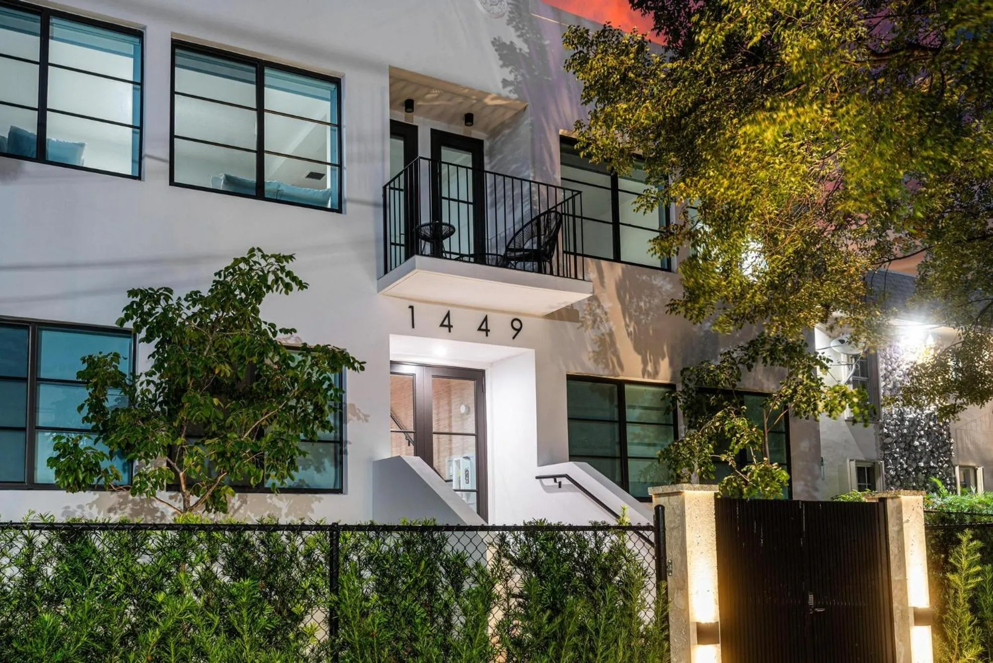 Property building in Lux Retreat By Renzzi