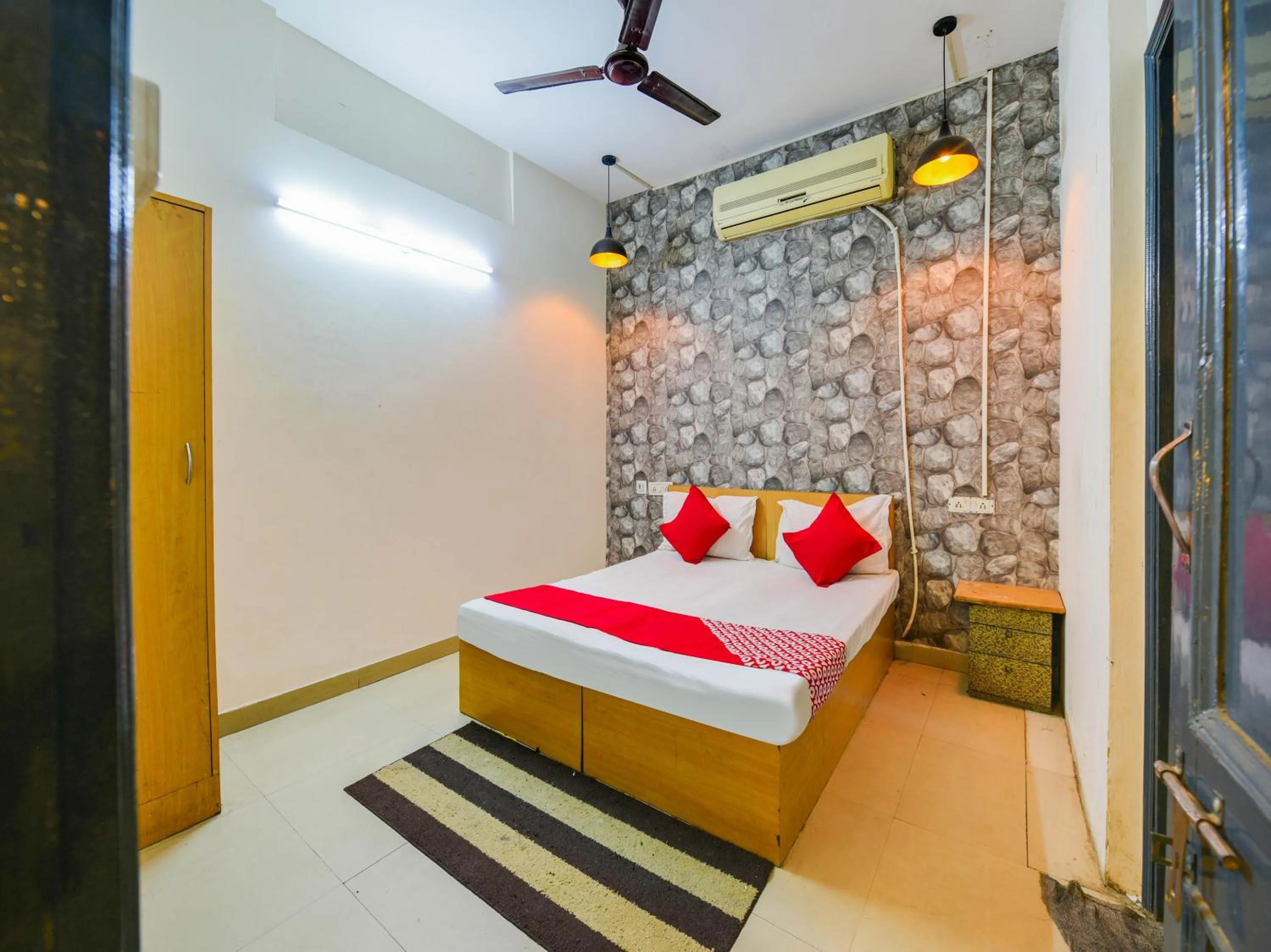 Bedroom, Bed in Hotel O Unique Delhi Home Stay