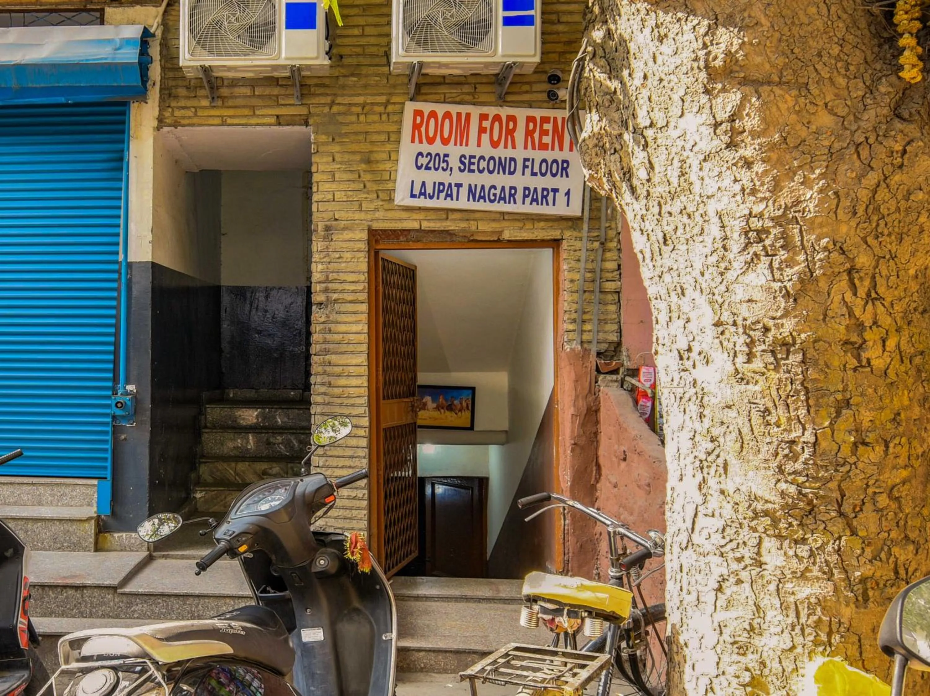 Facade/entrance in Hotel O Unique Delhi Home Stay