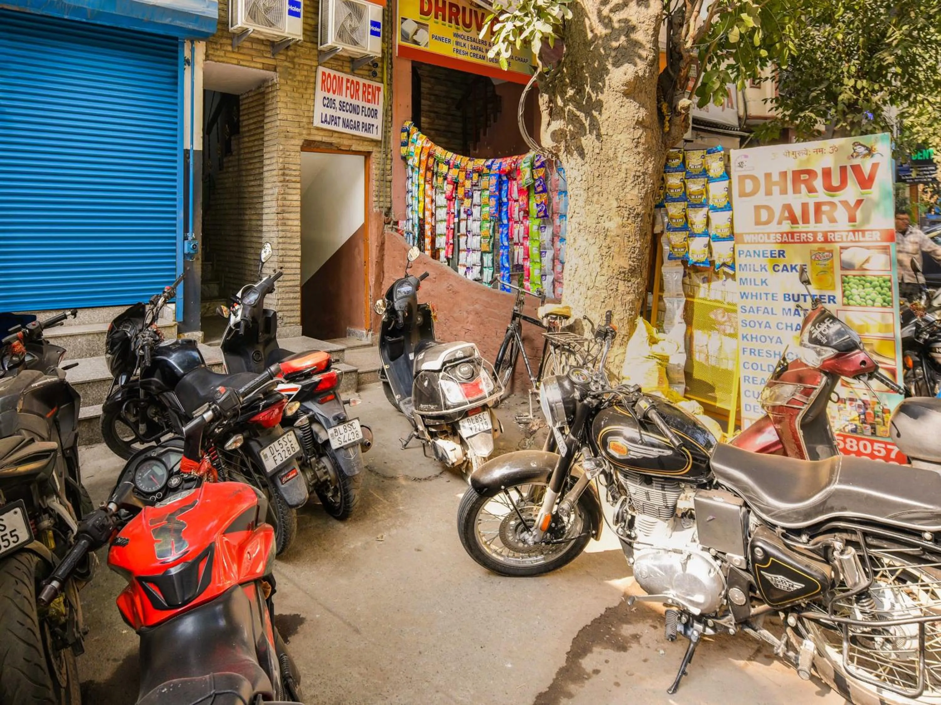 Facade/entrance in Hotel O Unique Delhi Home Stay