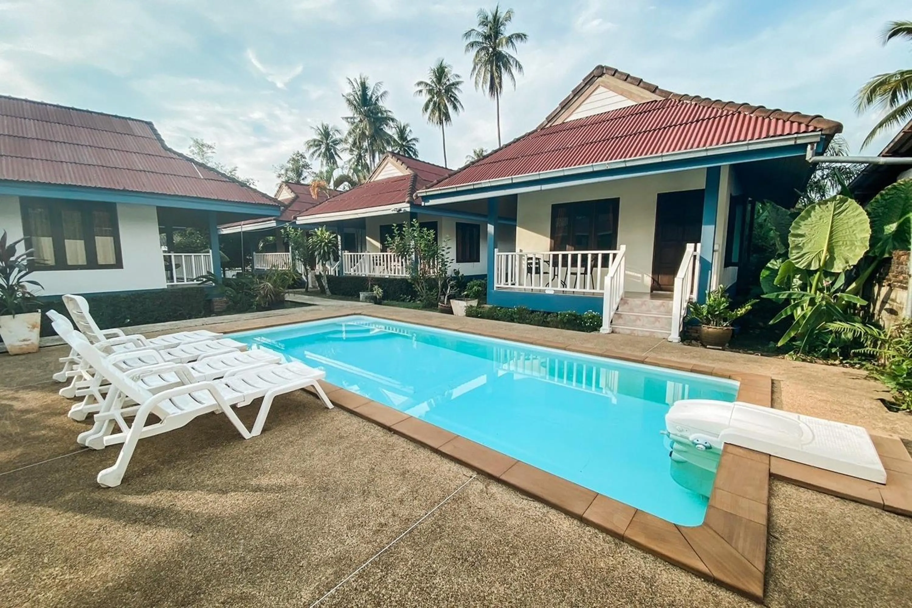 Swimming pool in House No.2 Village