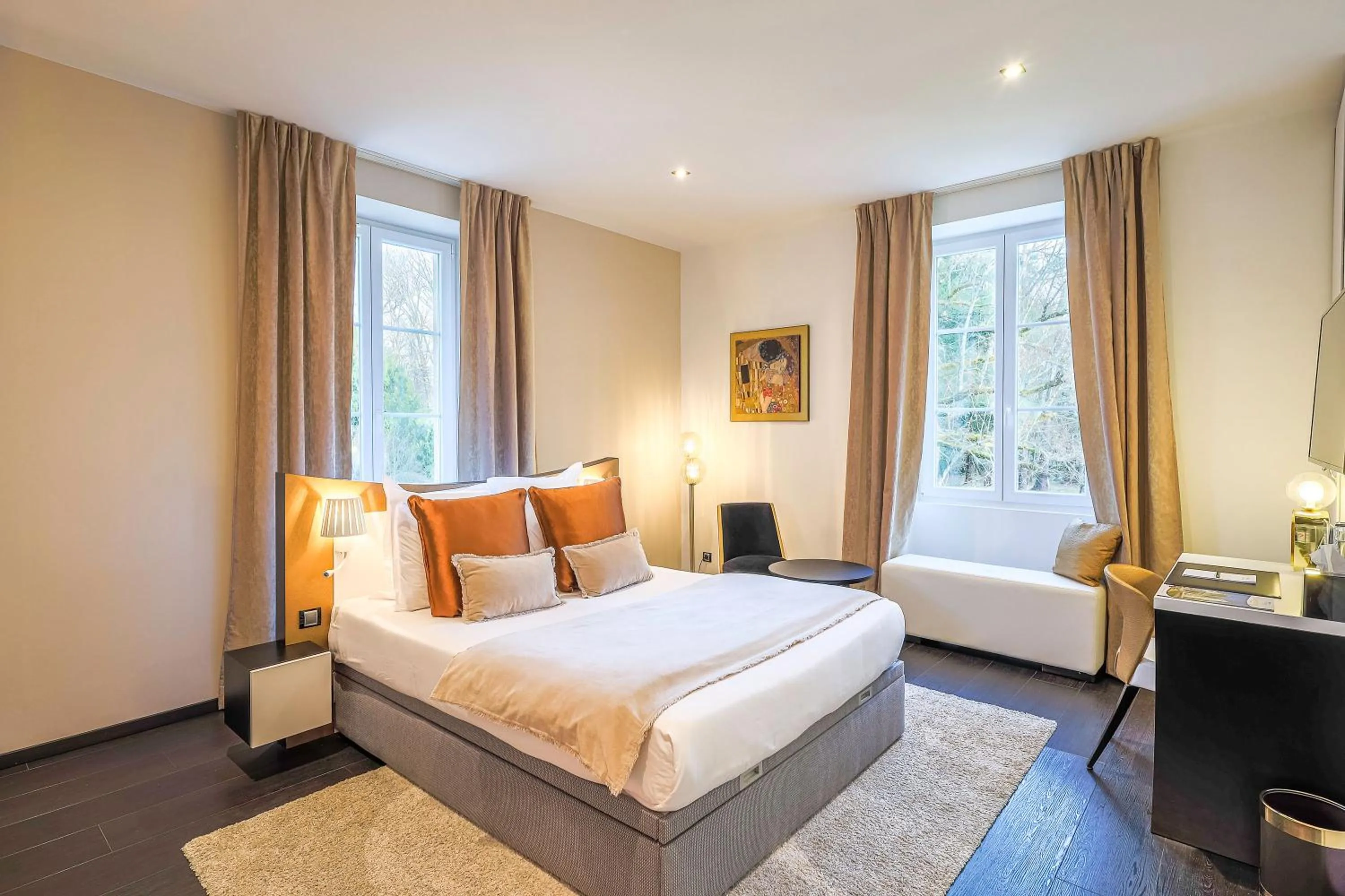 Bedroom, Bed in Château de Maraval