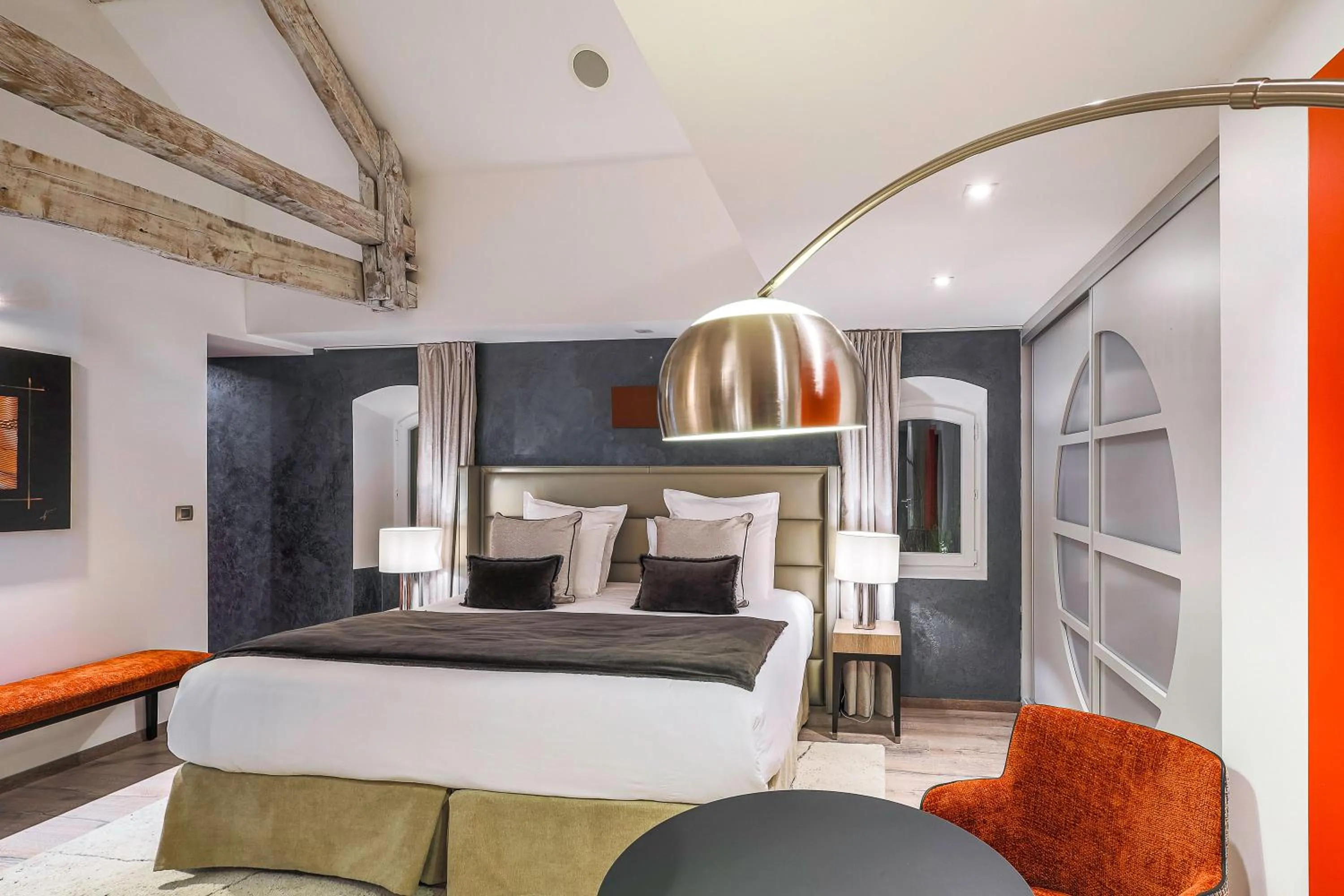 Bedroom, Bed in Château de Maraval