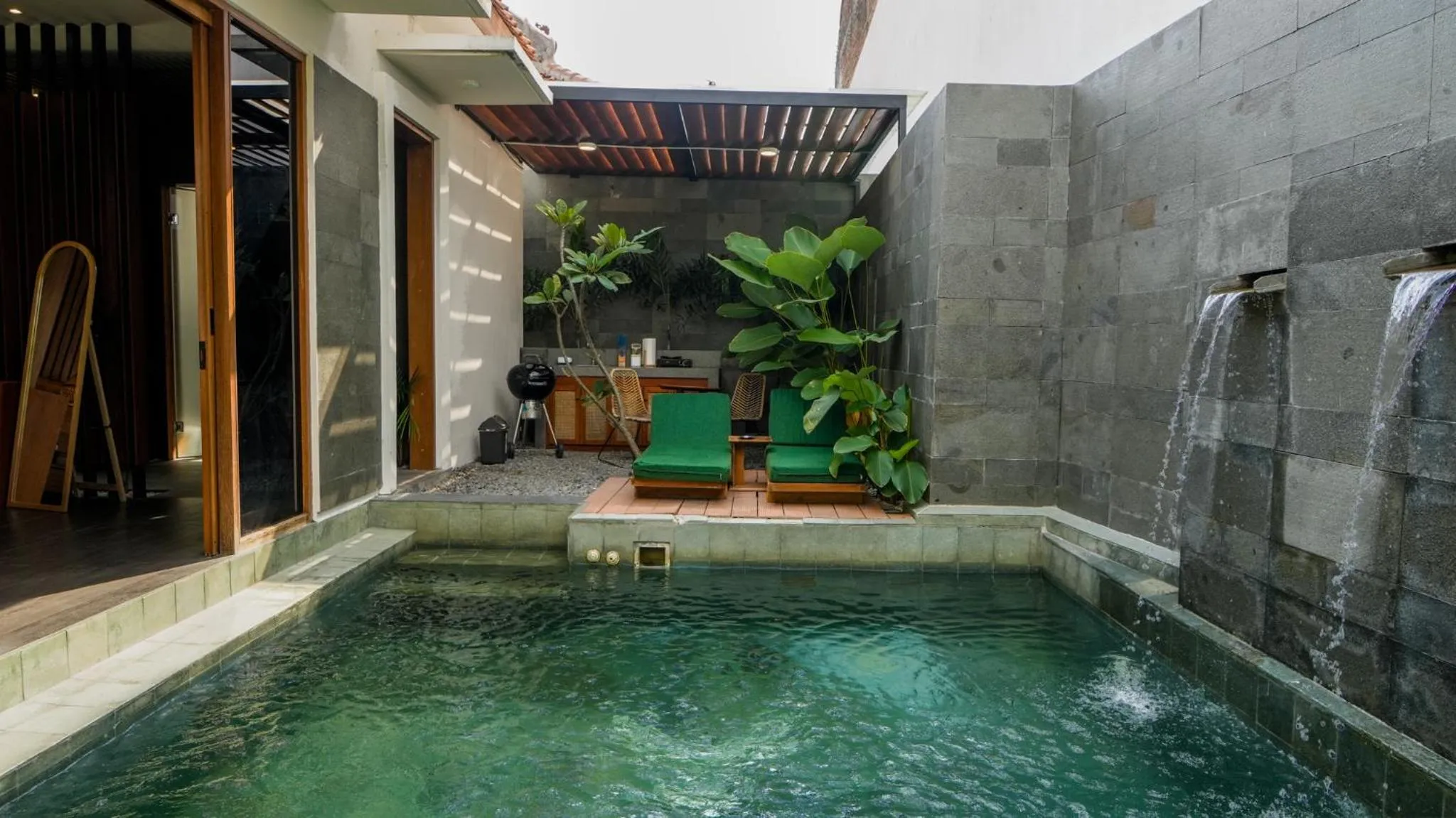 Pool view in Villa Di Bali