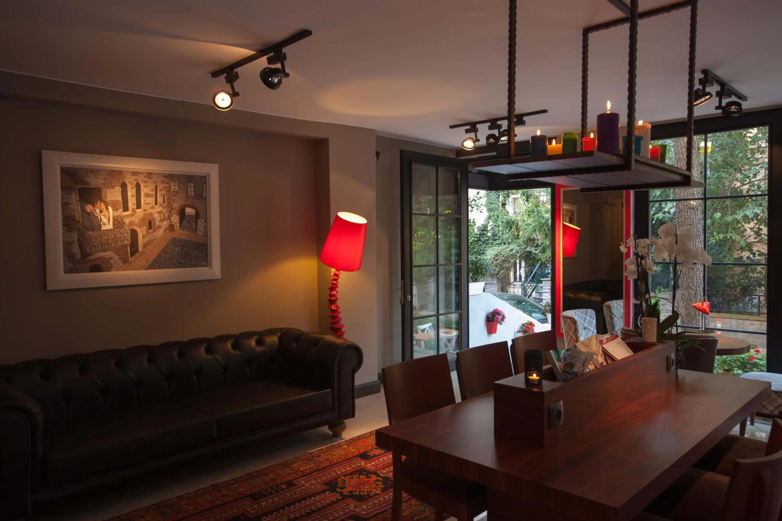 Dining area in Juliet Rooms & Kitchen