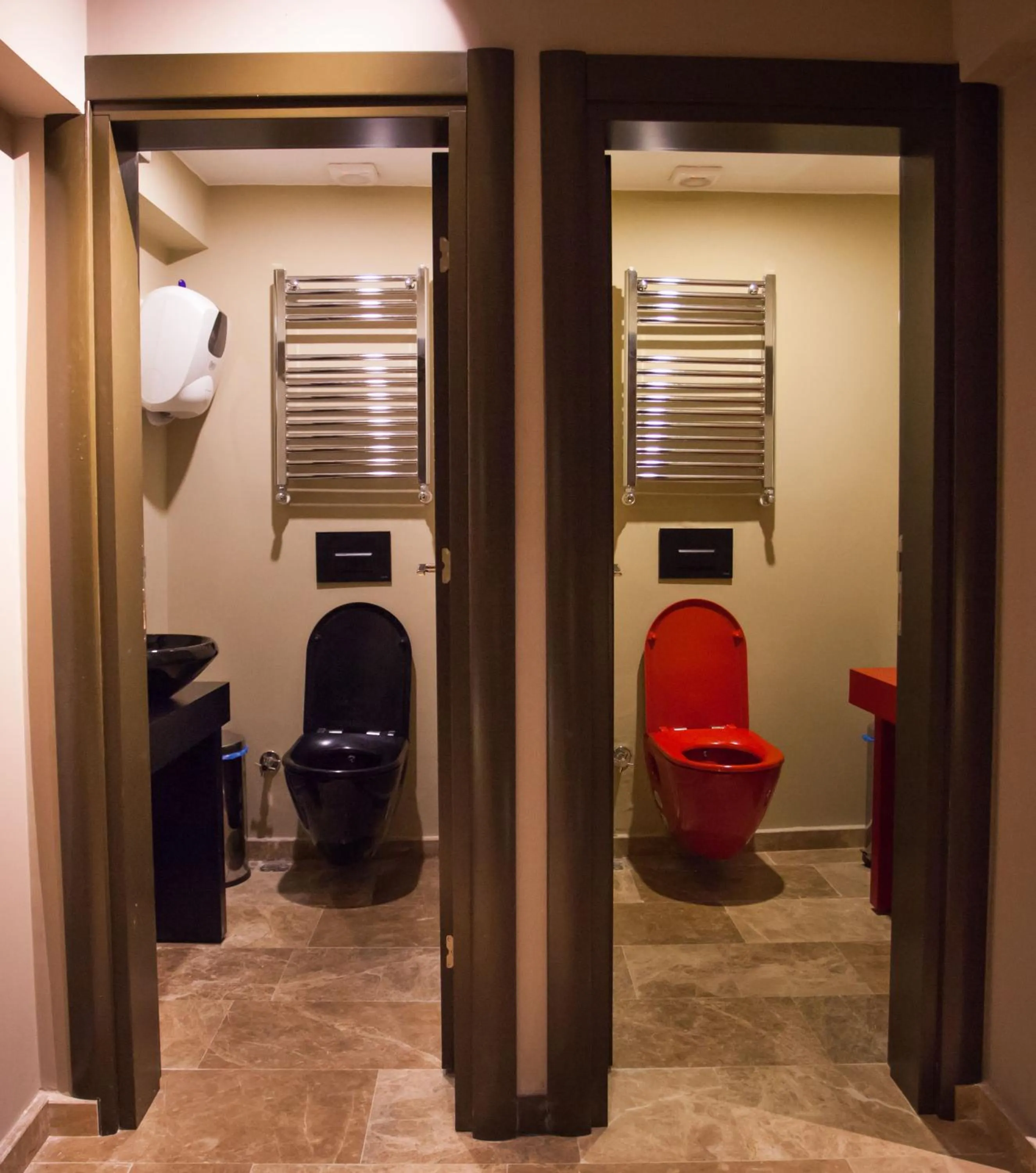 Toilet in Juliet Rooms & Kitchen