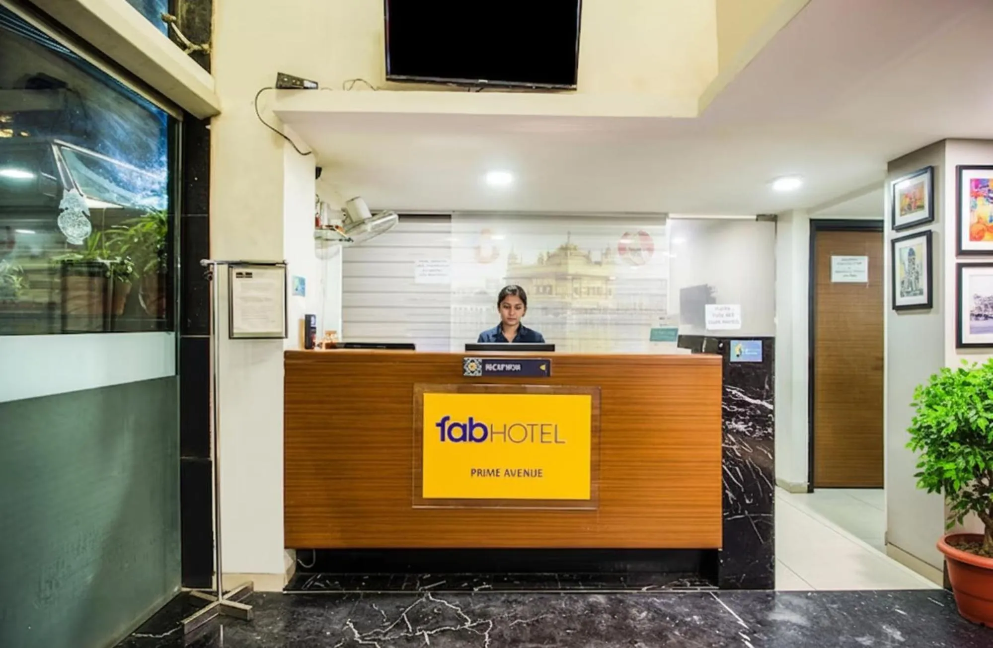 Lobby or reception in FabHotel Prime Avenue