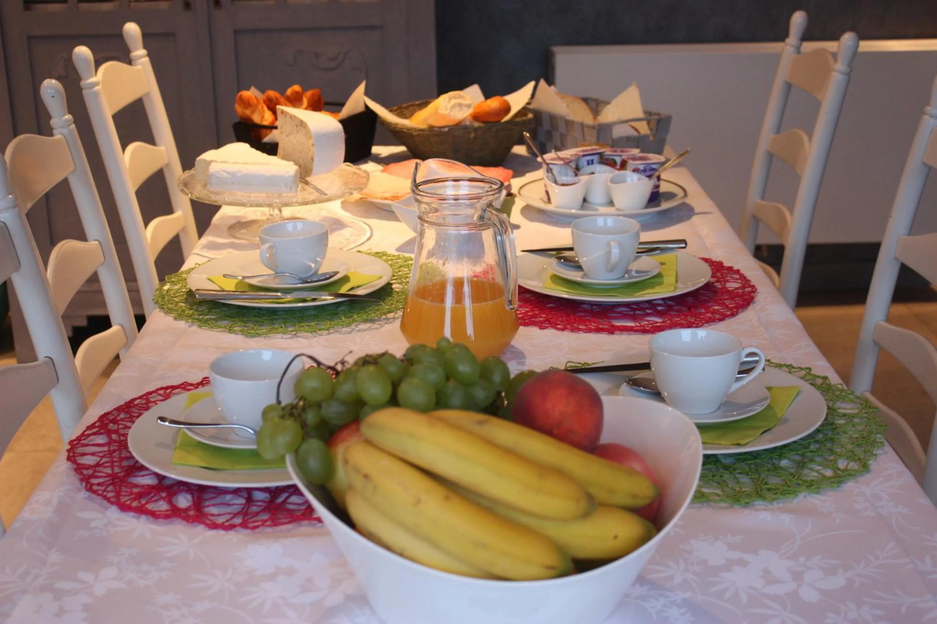 Breakfast in B&B Au coin des sources