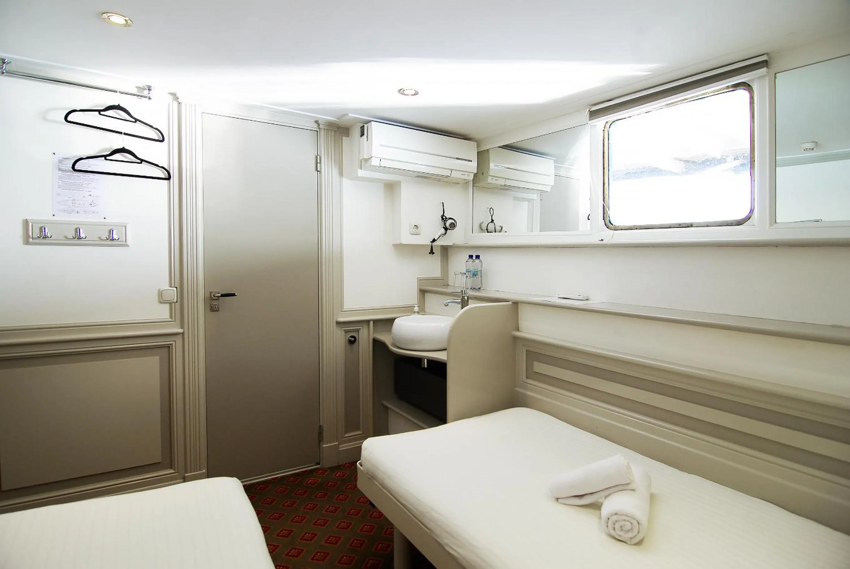 Bed in Kapitein Anna