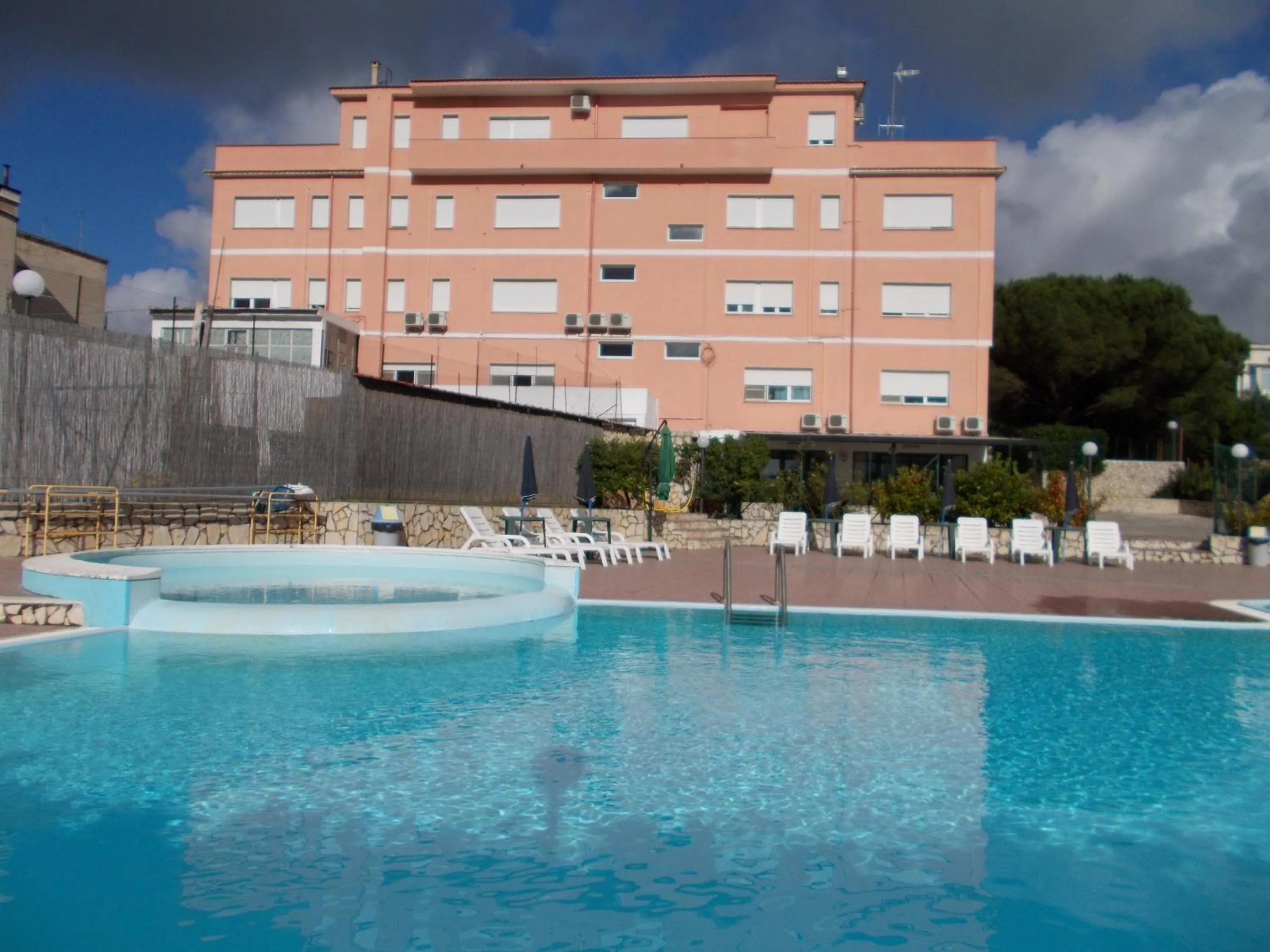 Swimming pool in Hotel Maremonti