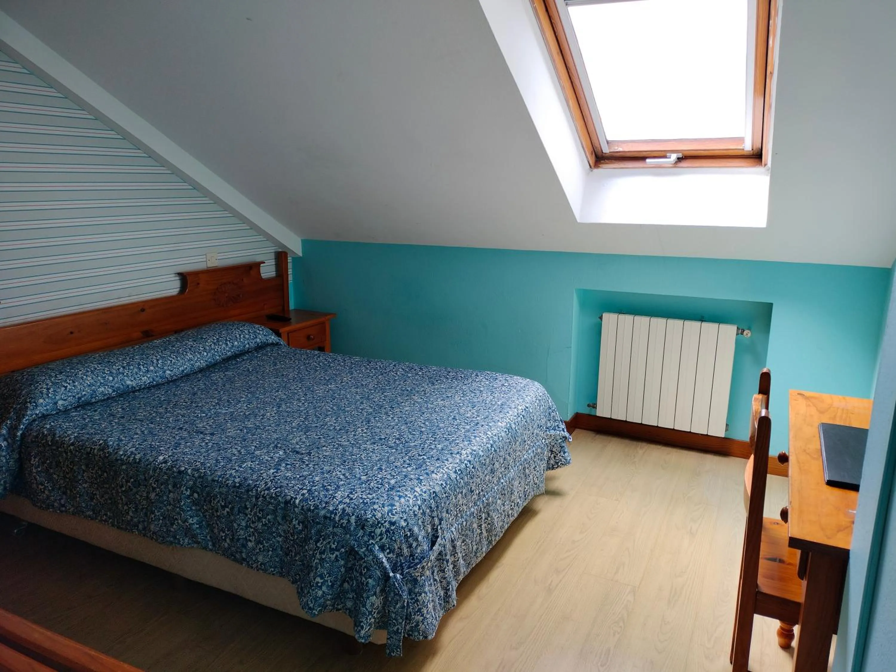 Photo of the whole room, Bed in Hotel Capellan