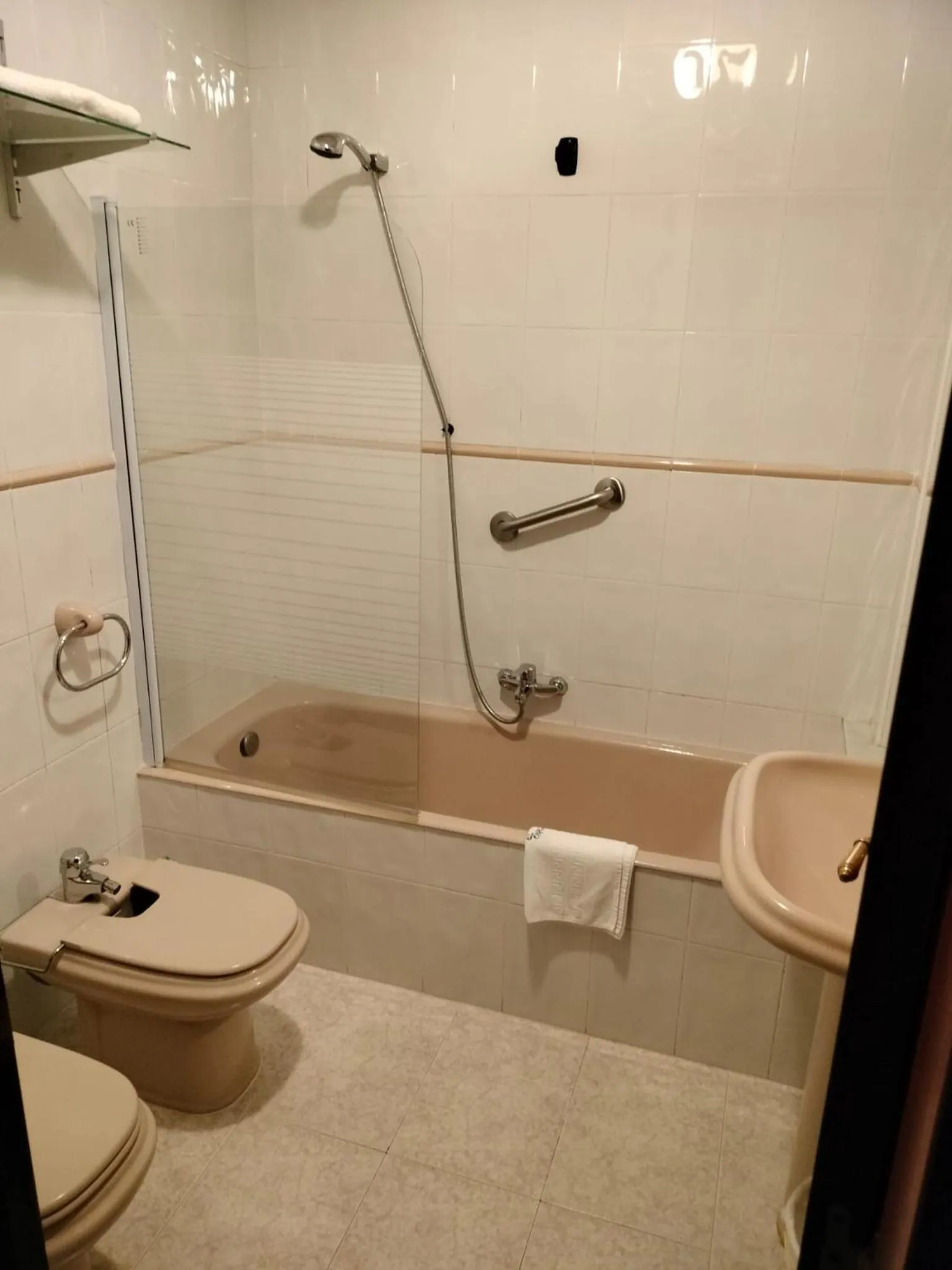 Bathroom in Hotel Capellan