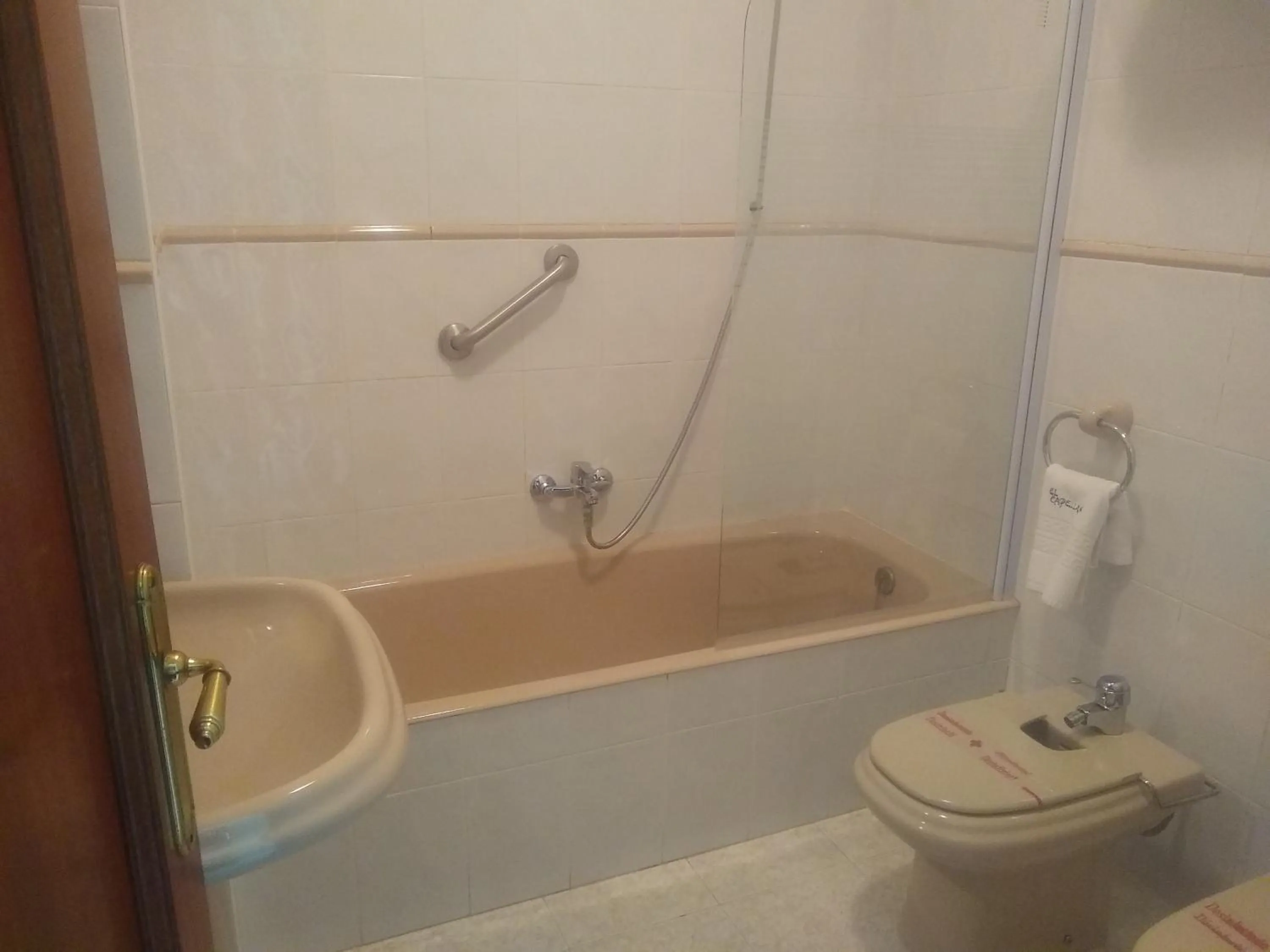 Bathroom in Hotel Capellan