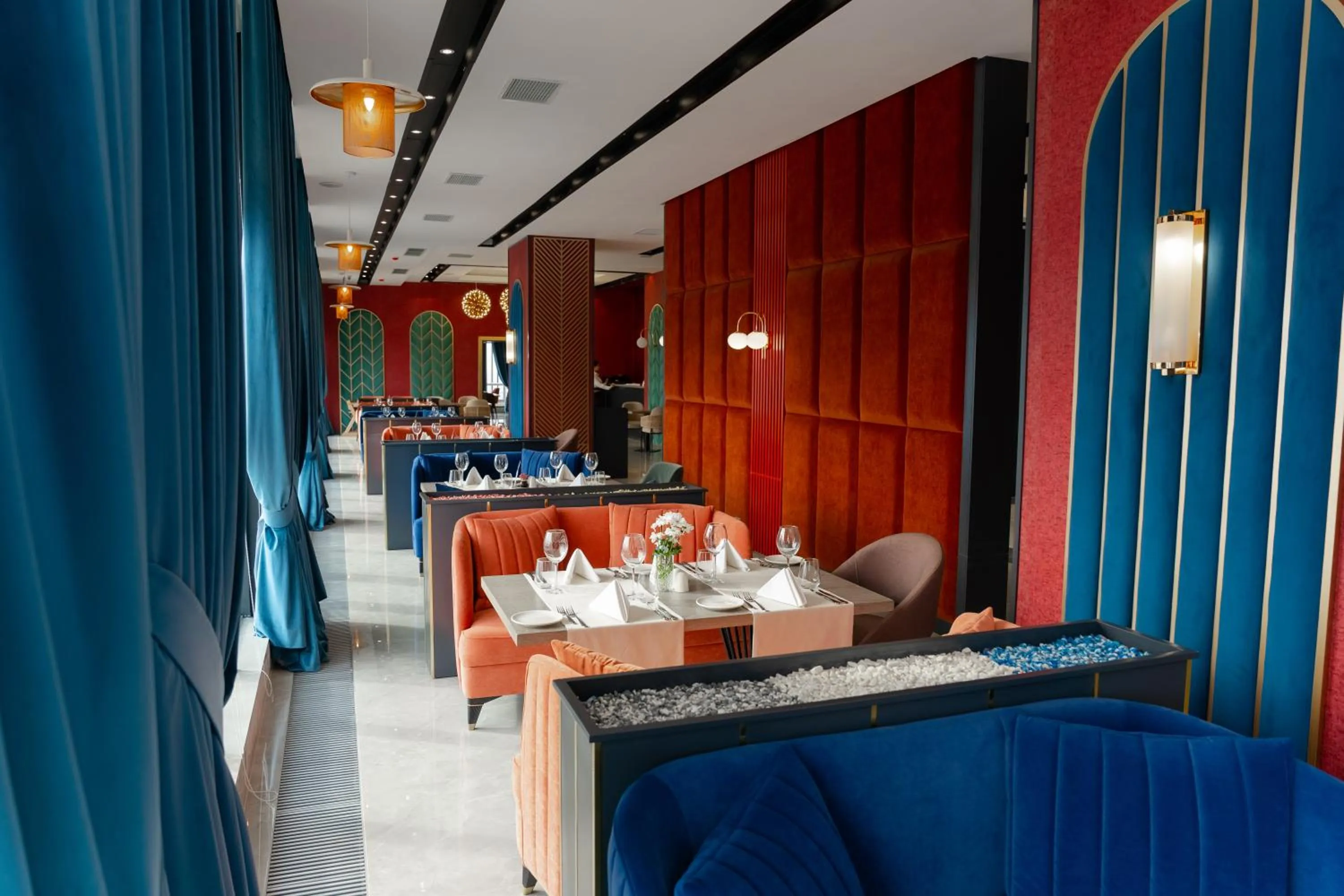 Restaurant/places to eat in Park Dedeman Almaty