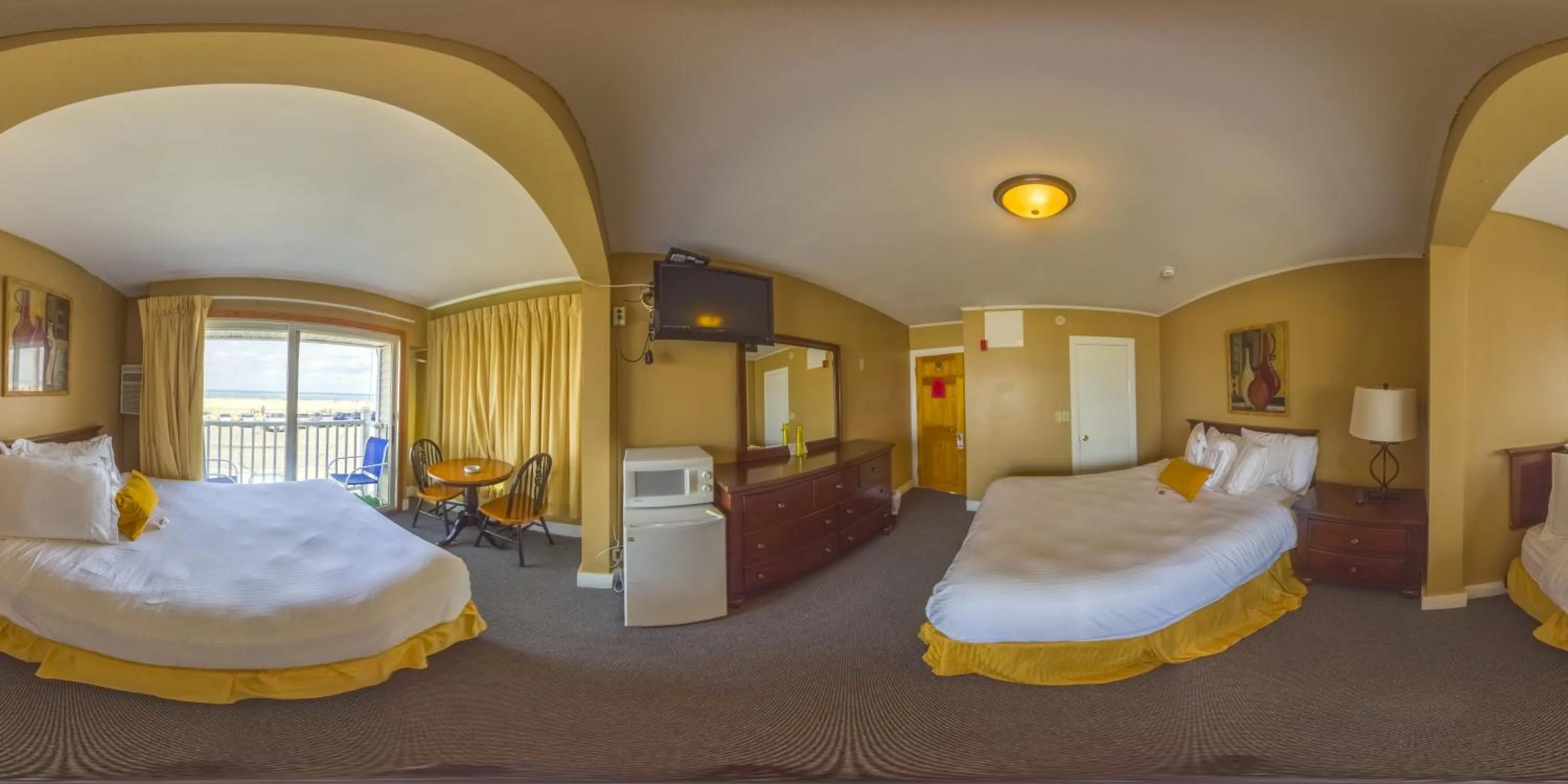 Bed in The Moulton Hotel