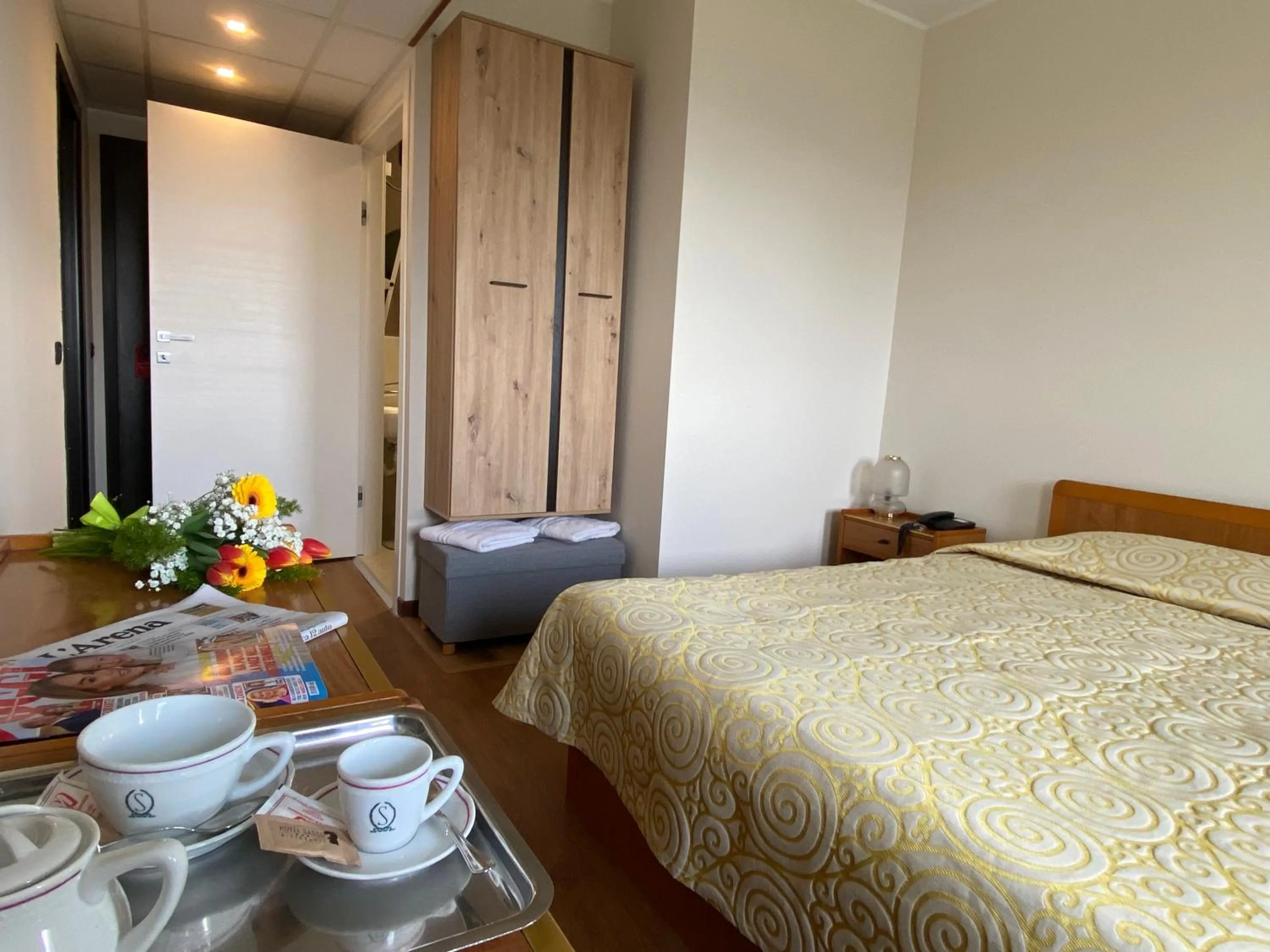 Bed in Hotel Ristorante SASSO