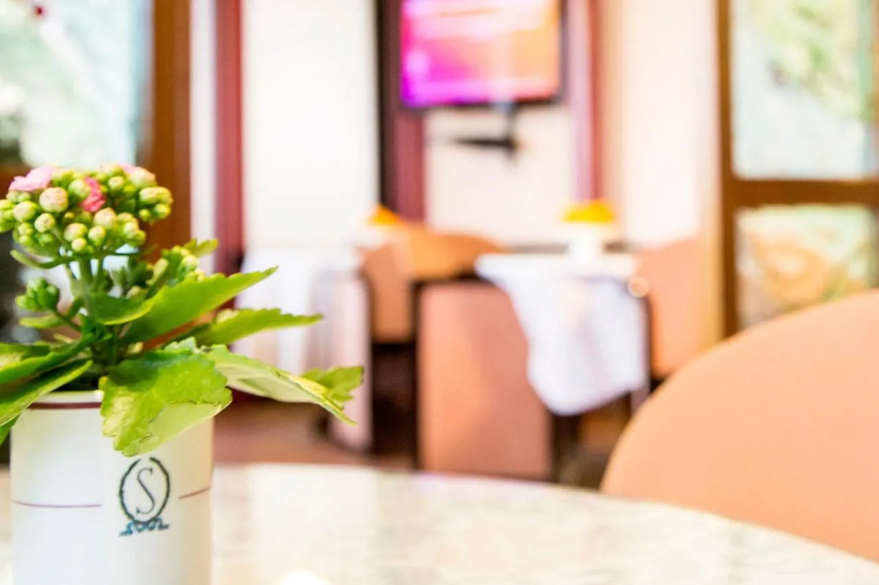 On-site shops in Hotel Ristorante SASSO