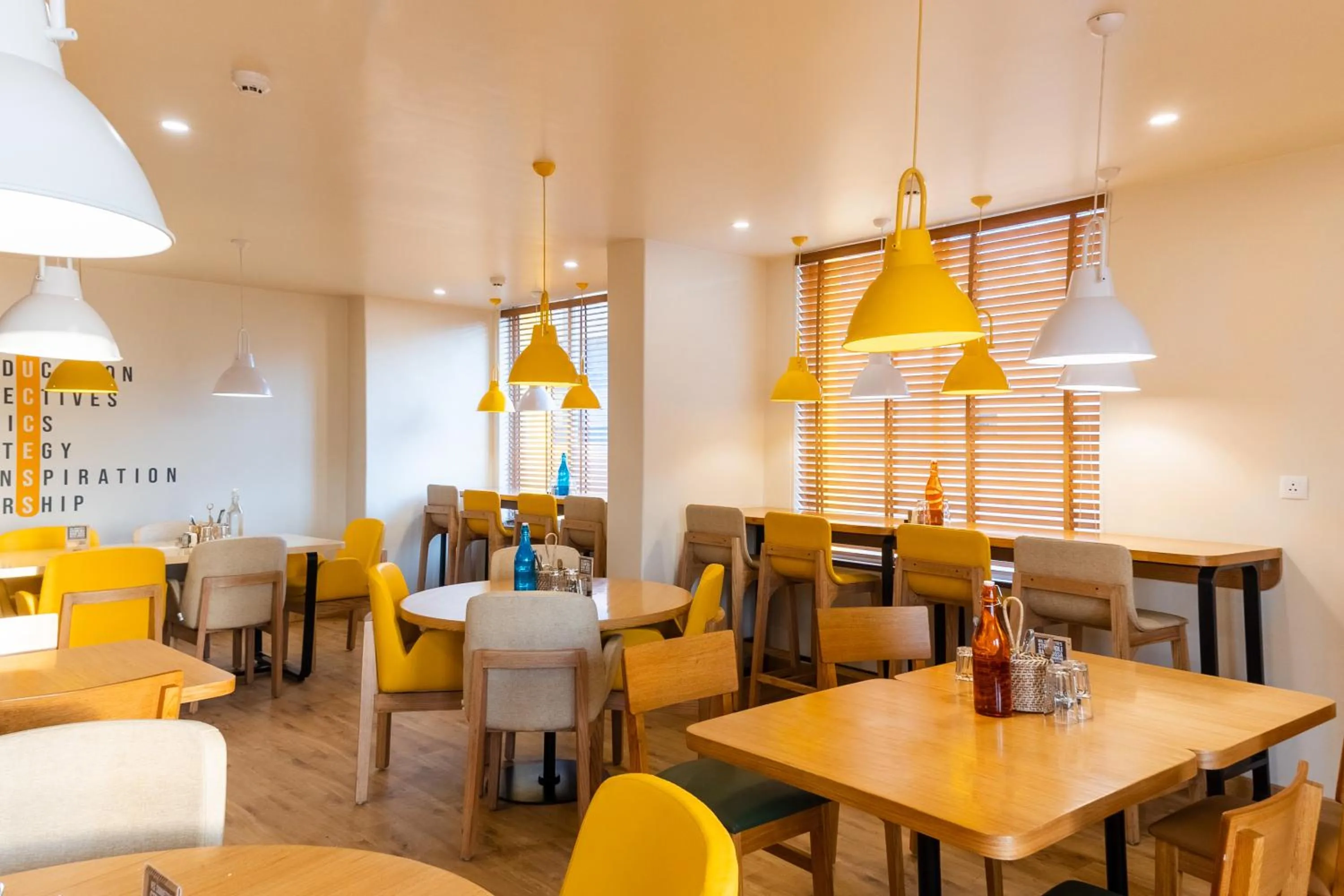 Restaurant/places to eat in Bloom Hotel - Ranchi