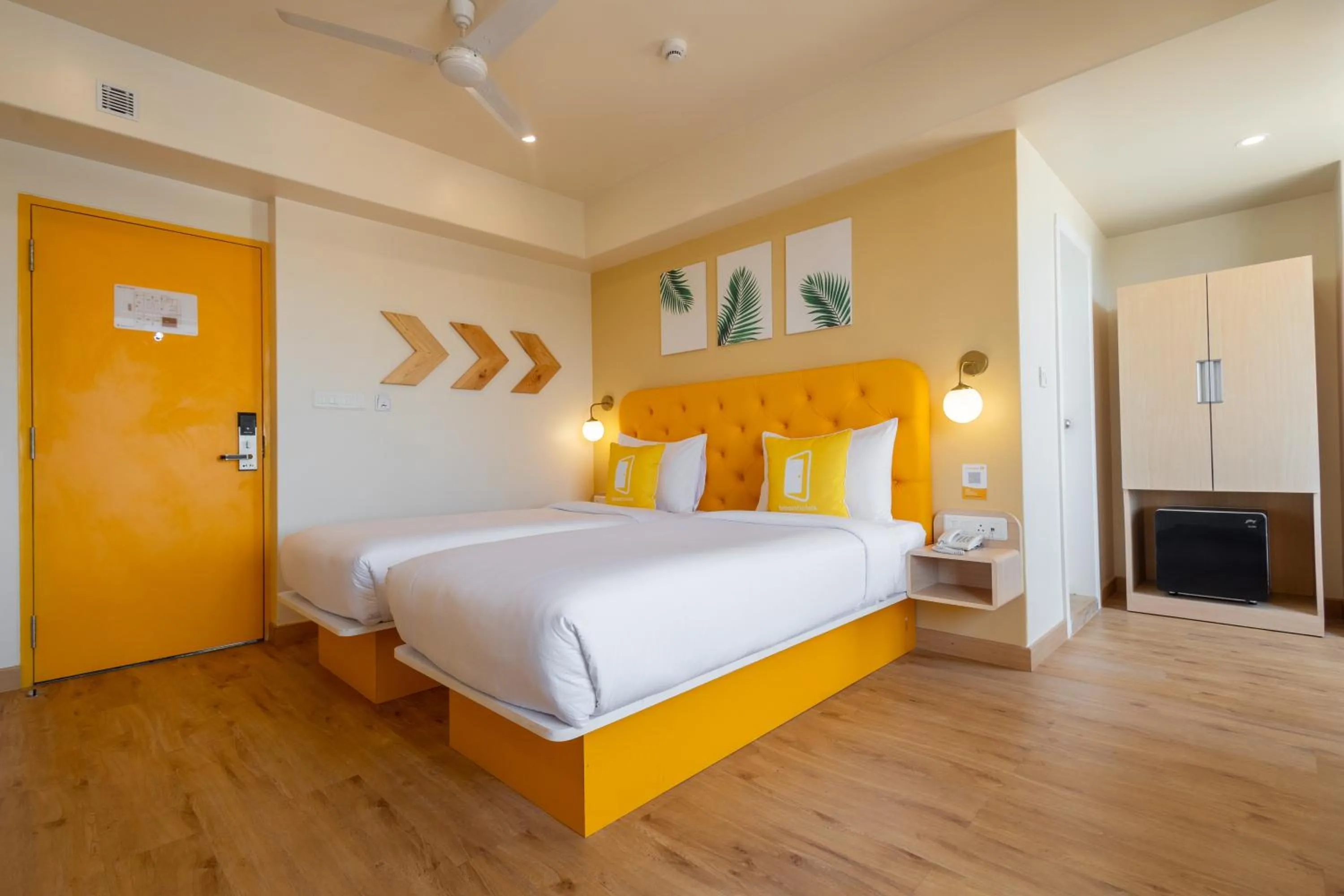 Bedroom, Bed in Bloom Hotel - Ranchi