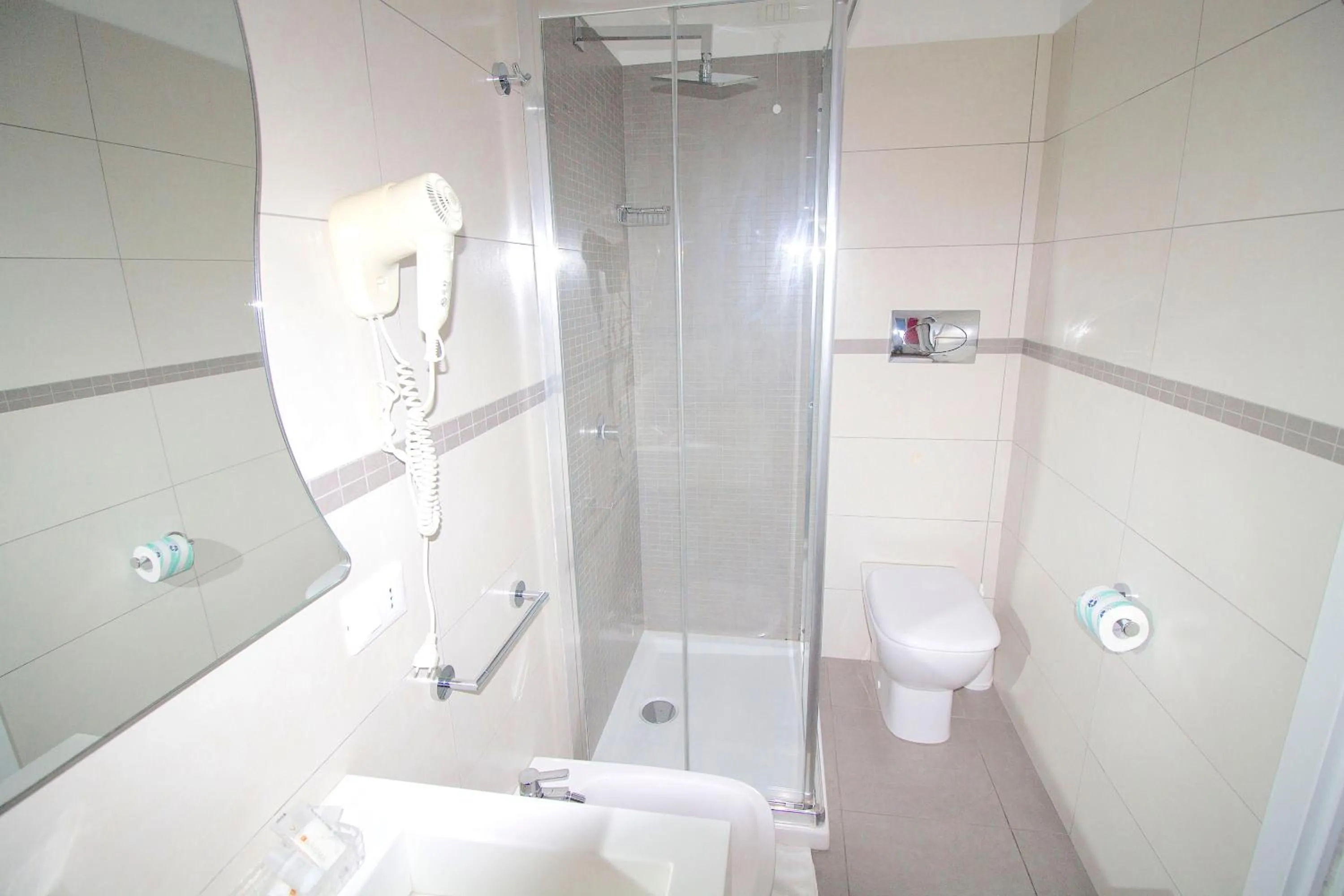 Bathroom in Hotel Arte Mare - camere in via del mulino 45