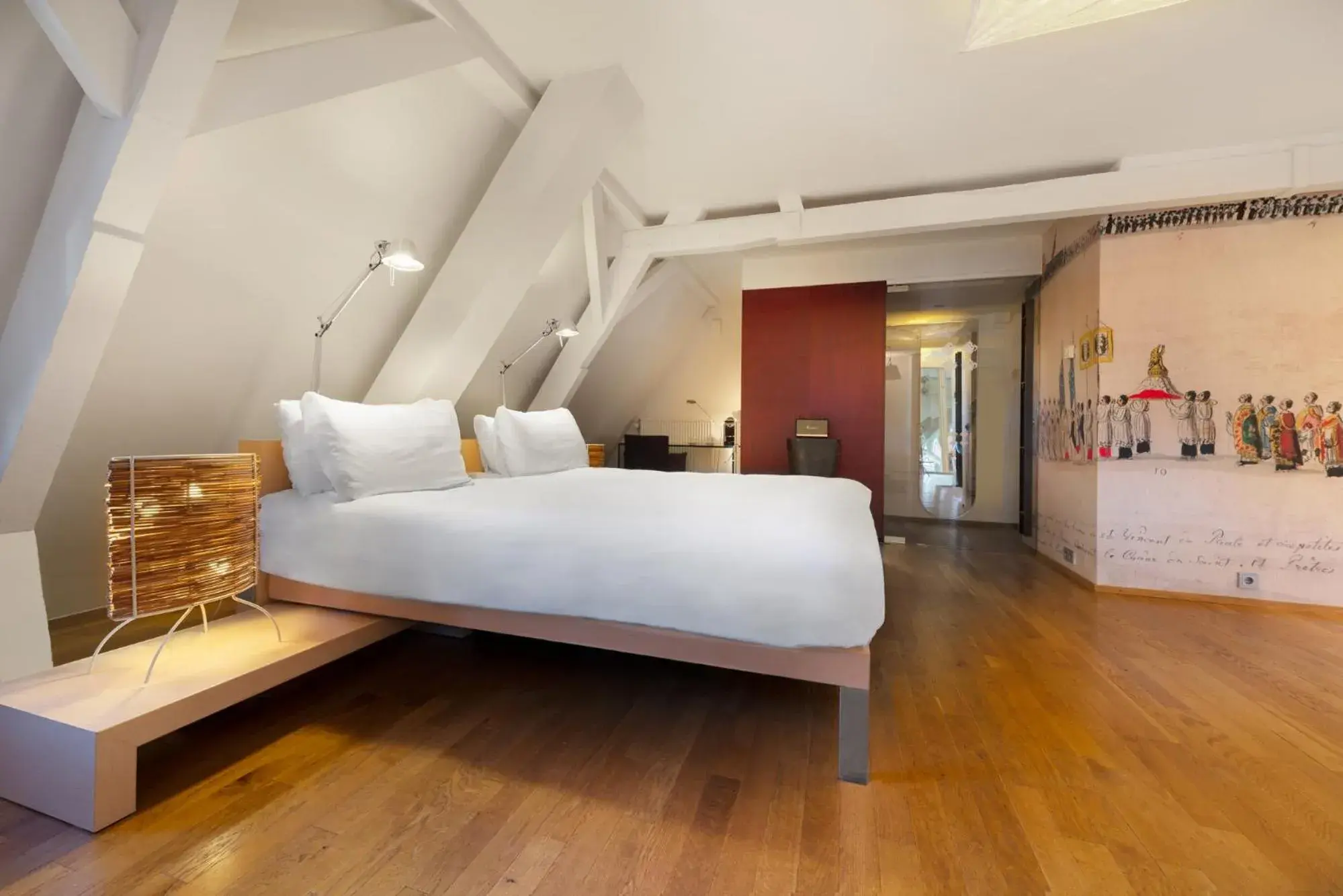 Kruisherensuite in Kruisherenhotel Maastricht - Oostwegel Collection, member of Design Hotels Kruisherensuite in Kruisherenhotel Maastricht - Oostwegel Collection, member of Design Hotels