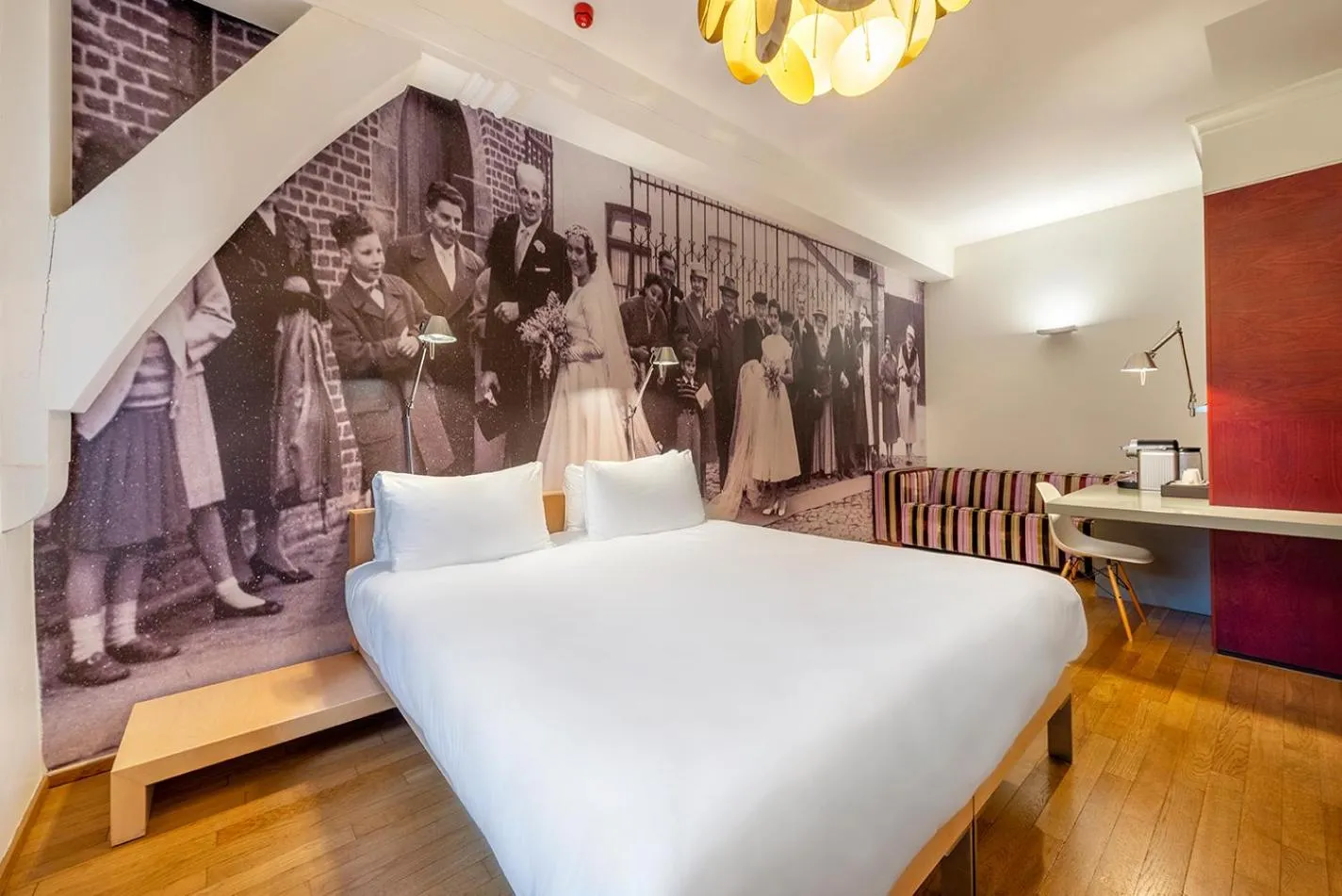 Bed in Kruisherenhotel Maastricht - Oostwegel Collection, member of Design Hotels