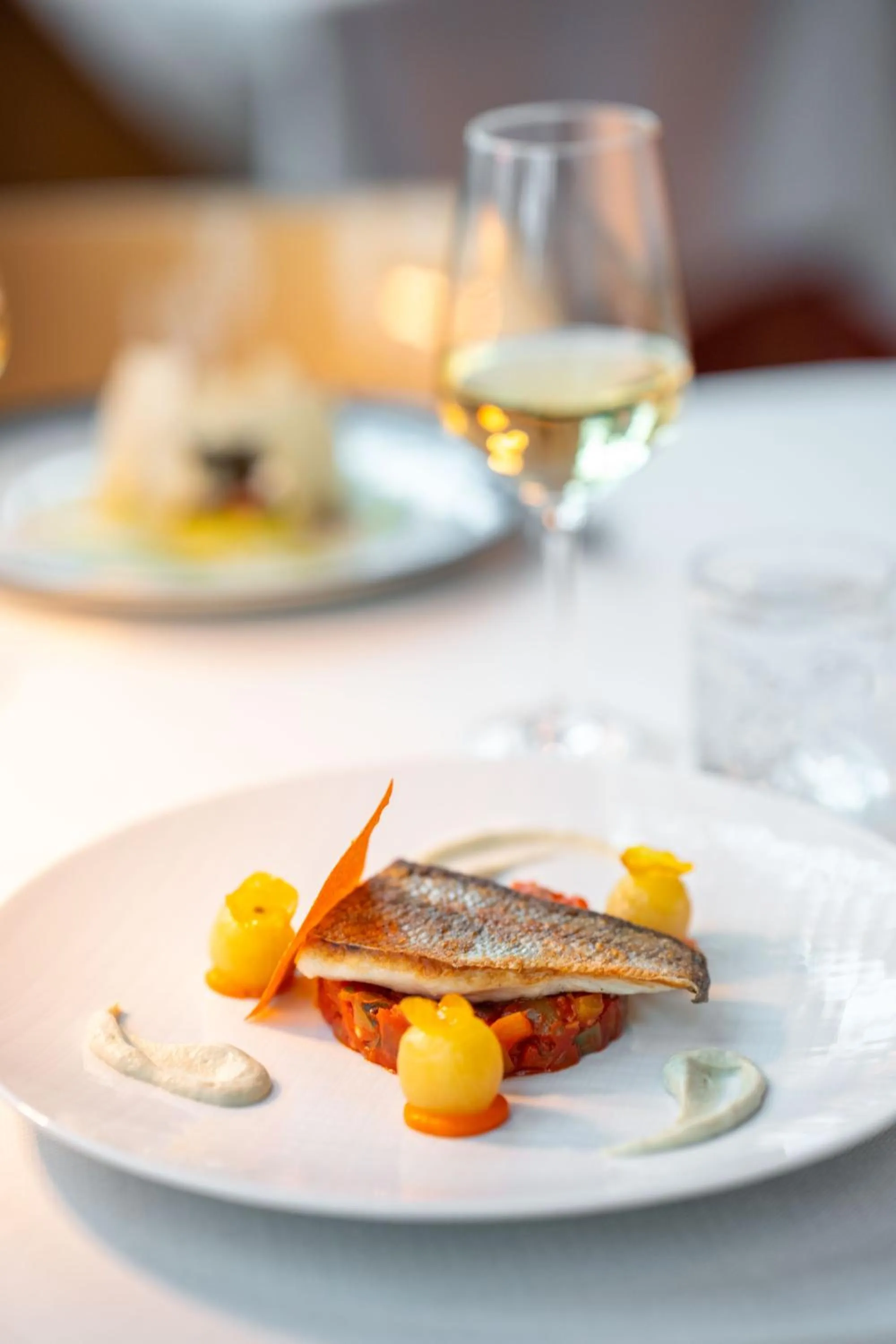 Food and drinks in Kruisherenhotel Maastricht - Oostwegel Collection, member of Design Hotels